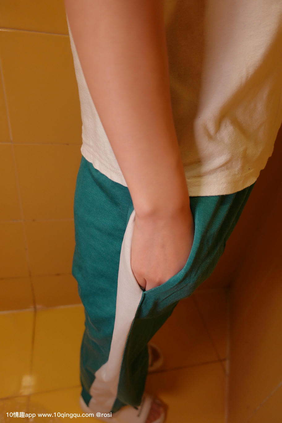 ROSI写真 口罩系列 2019.07.15 NO.1128[60+1P45M]_第1集