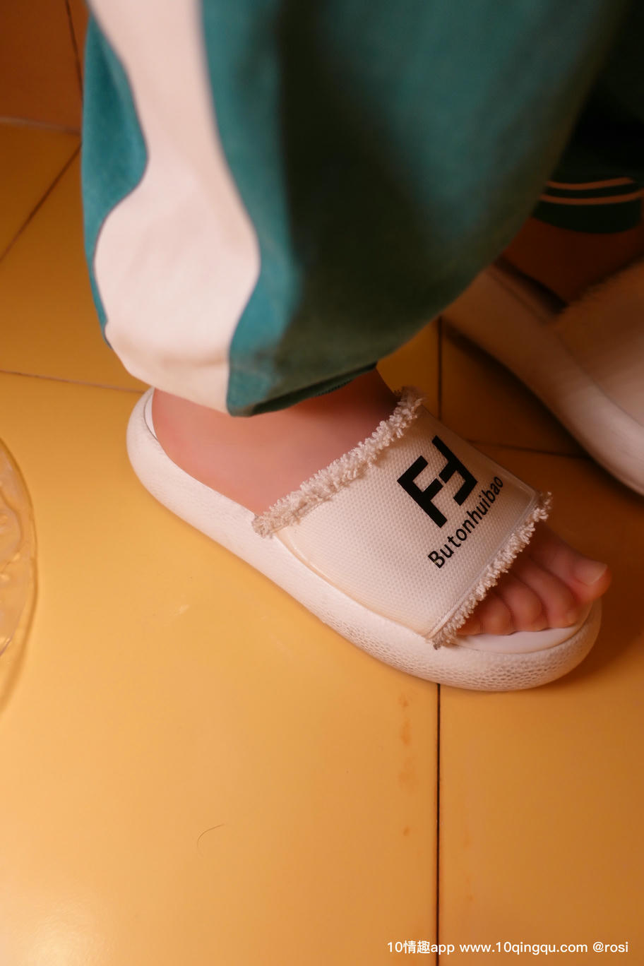 ROSI写真 口罩系列 2019.07.15 NO.1128[60+1P45M]_第1集