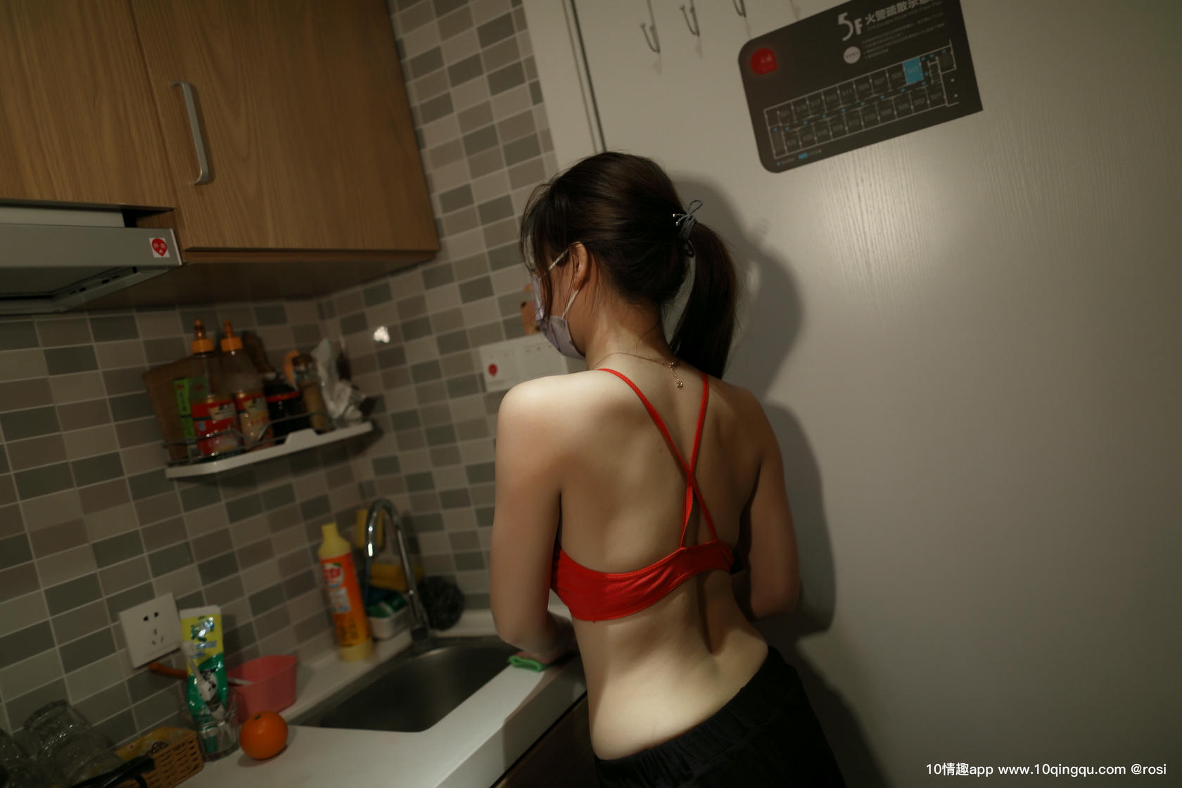 ROSI写真 口罩系列 2019.08.12 NO.1156_第1集