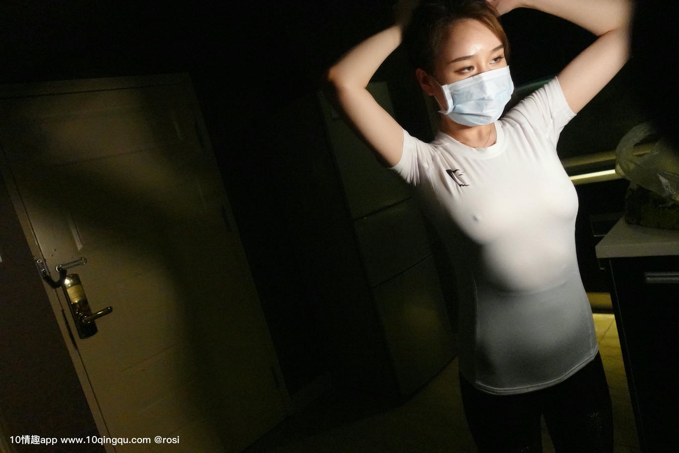 ROSI写真 口罩系列 2019.08.23 NO.1167_第1集