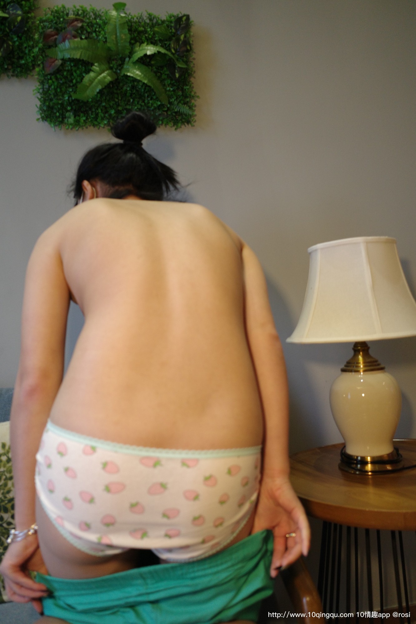 ROSI写真 口罩系列 2020.03.28 NO.1385[29+1P11M]_第1集