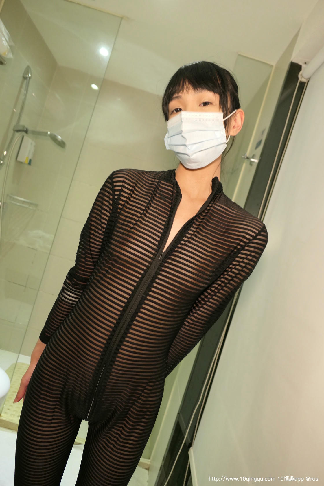 ROSI写真 口罩系列 2020.06.26 NO.1475[43+1P／45.1MB]_第1集