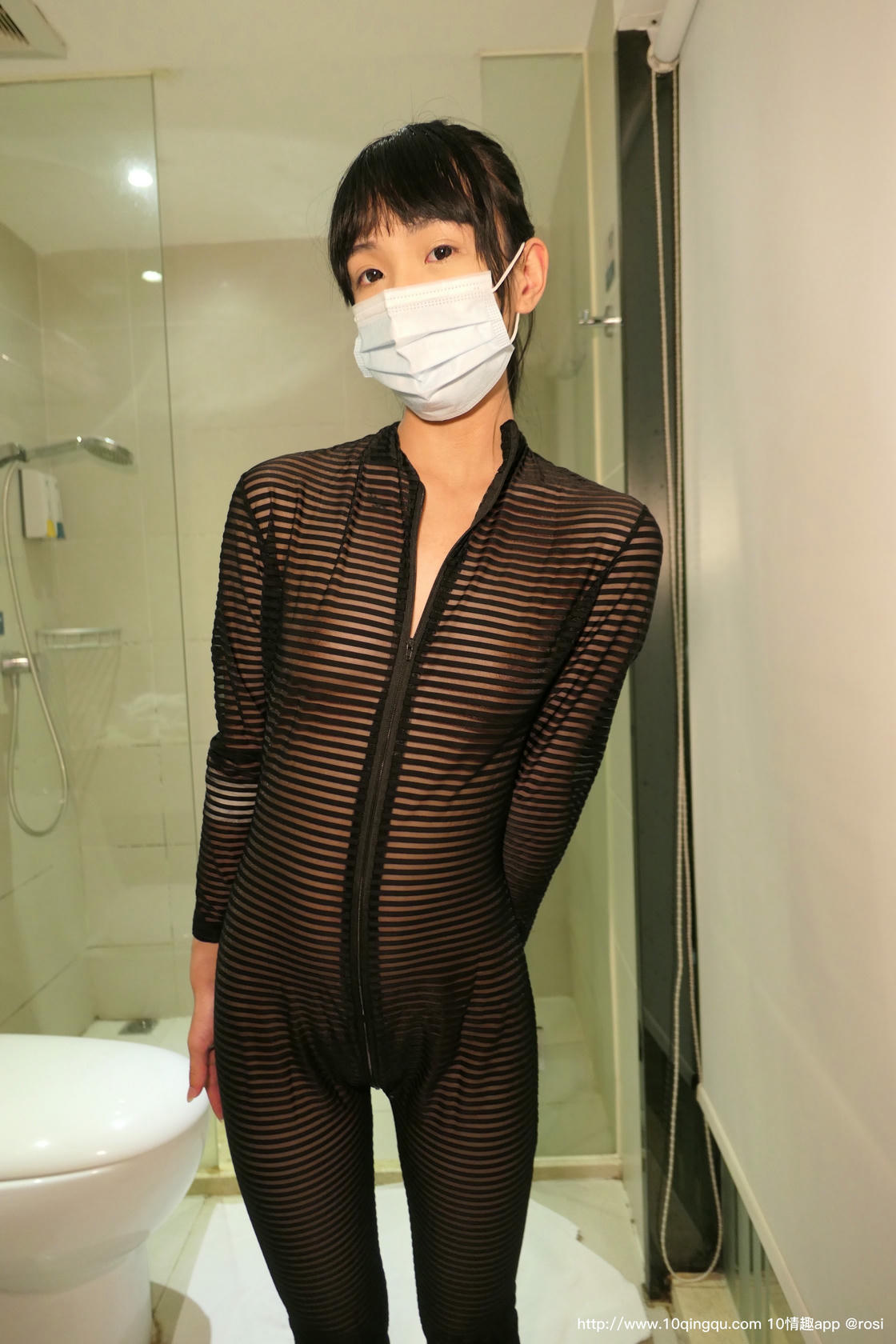 ROSI写真 口罩系列 2020.06.26 NO.1475[43+1P／45.1MB]_第1集