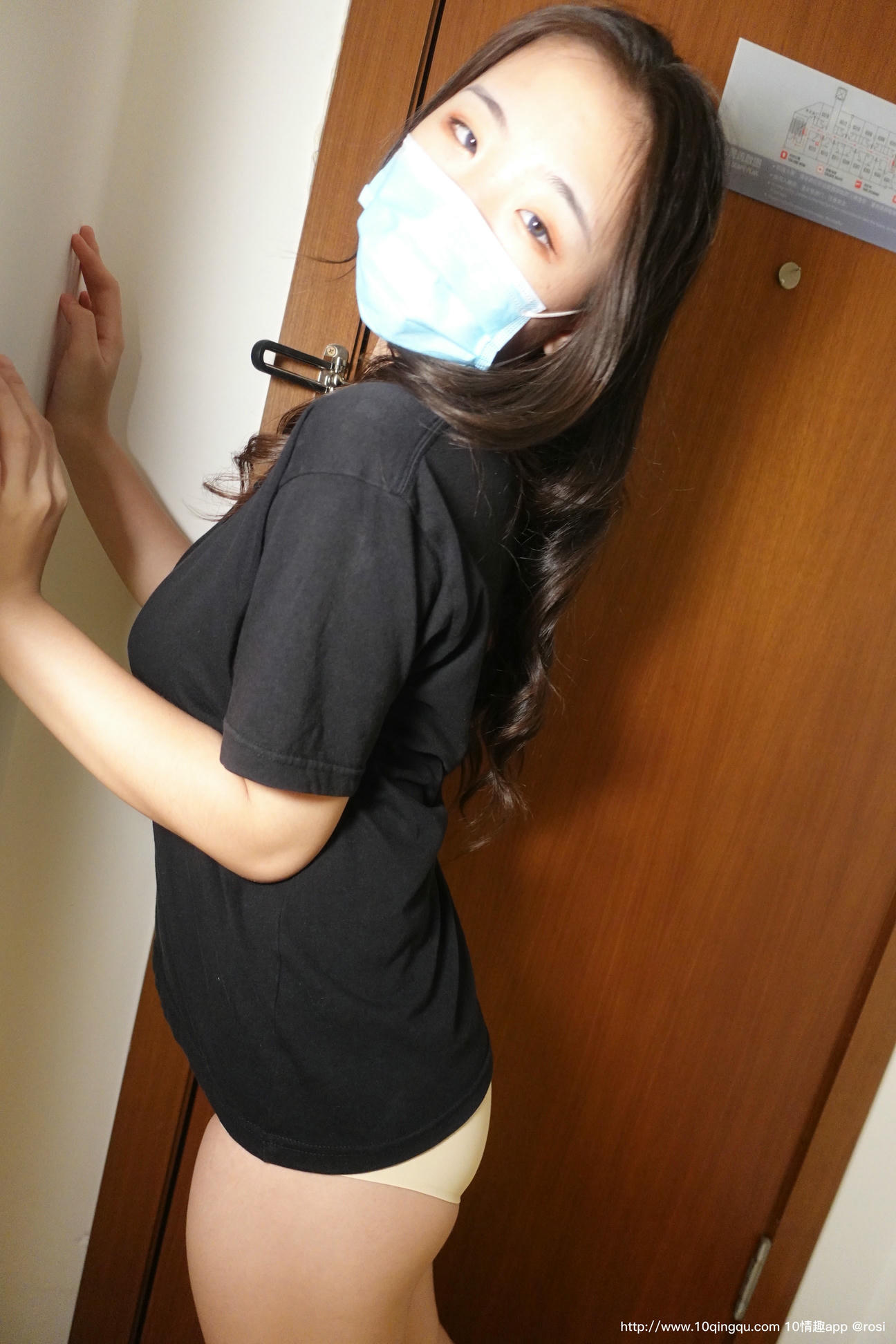 ROSI写真 口罩系列 2020.09.09 NO.1550[73+1P／86.5MB]_第1集