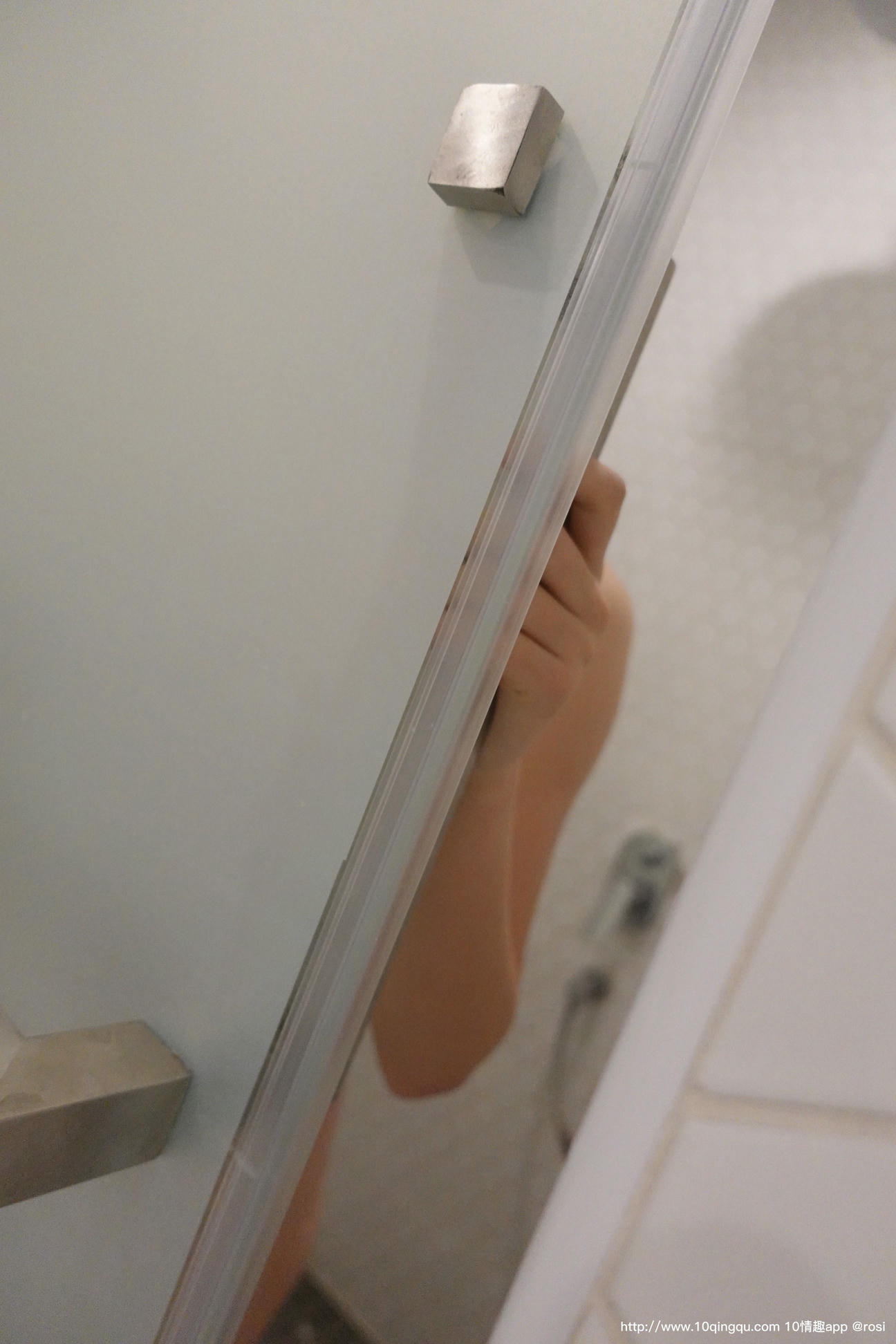 ROSI写真 口罩系列 2020.09.26 NO.1567[61+1P／84.1MB]_第3集