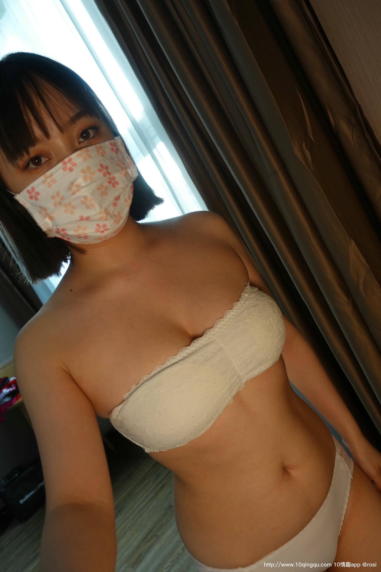 ROSI写真 口罩系列 2020.10.26 NO.1597[67+1P／91.9MB]_第1集