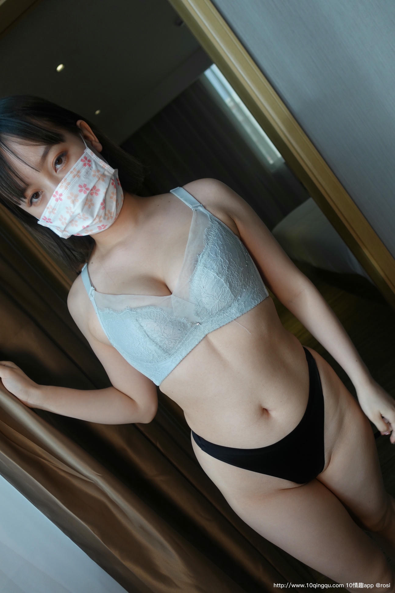 ROSI写真 口罩系列 2020.10.31 NO.1602[87+1P／111MB]_第1集