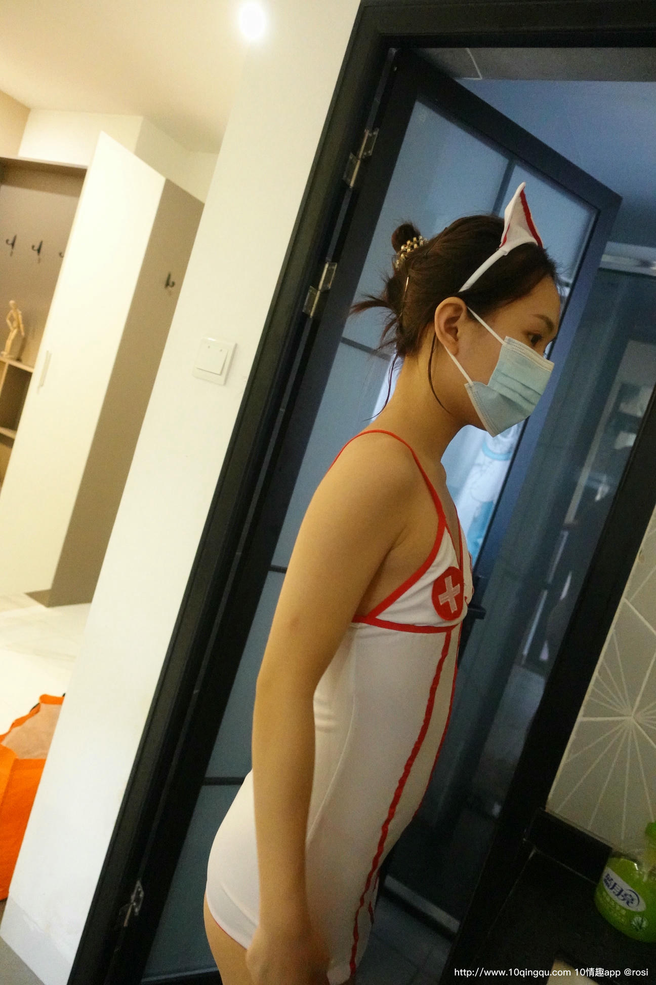 ROSI写真 口罩系列 2020.11.01 NO.1603[86+1P／130MB]_第1集