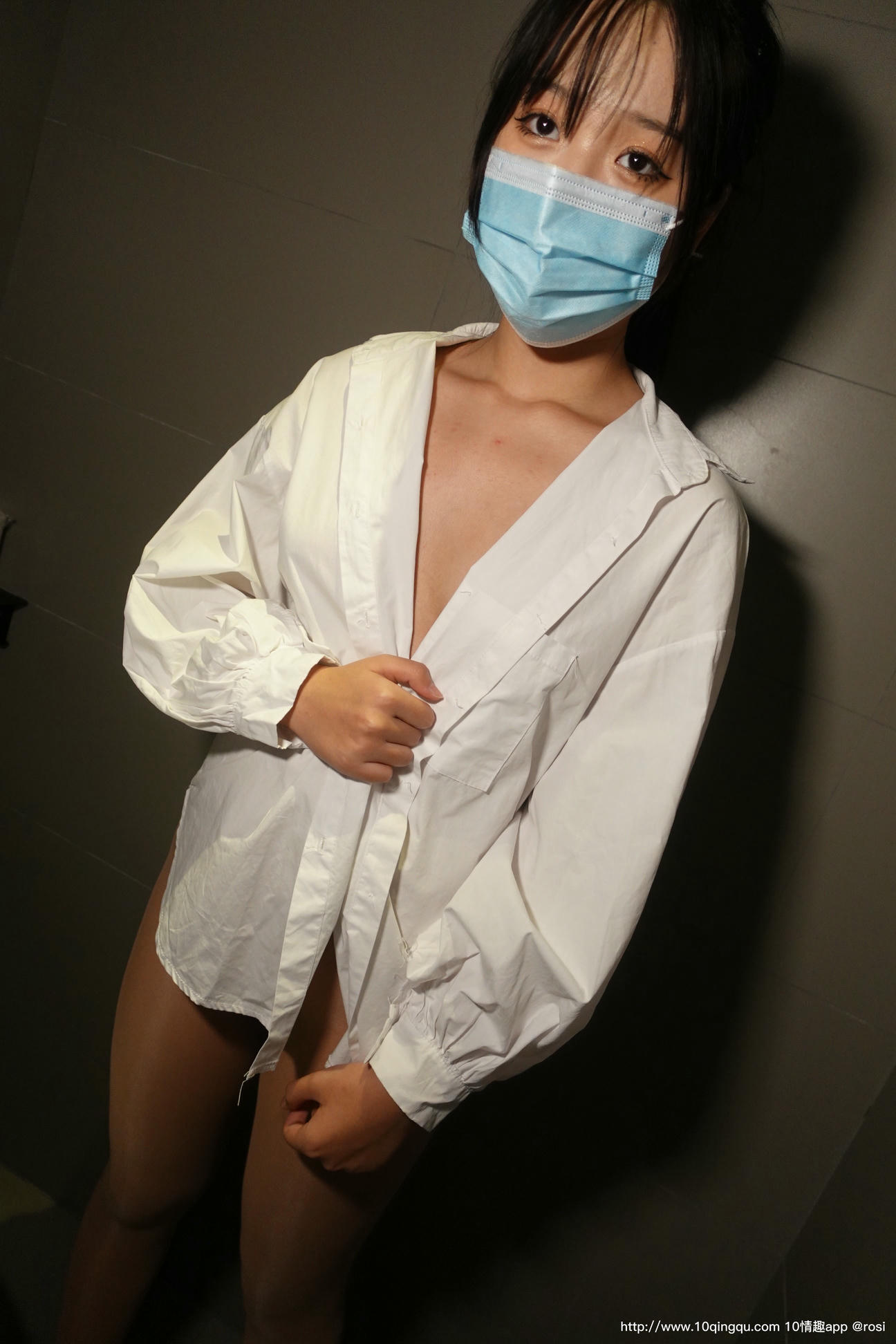 ROSI写真 口罩系列 2020.11.26 NO.1628[96+1P／128MB]_第1集