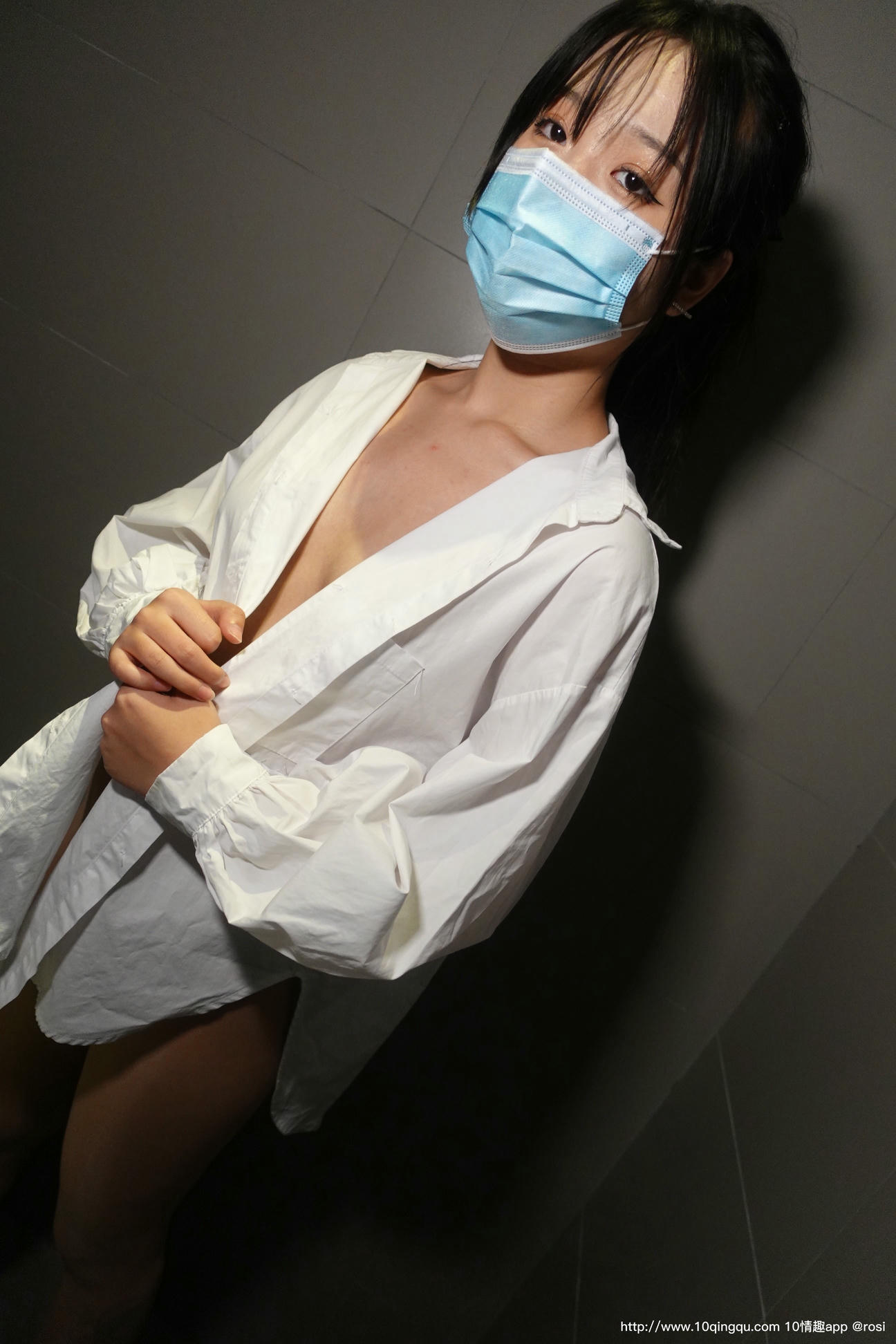 ROSI写真 口罩系列 2020.11.26 NO.1628[96+1P／128MB]_第1集