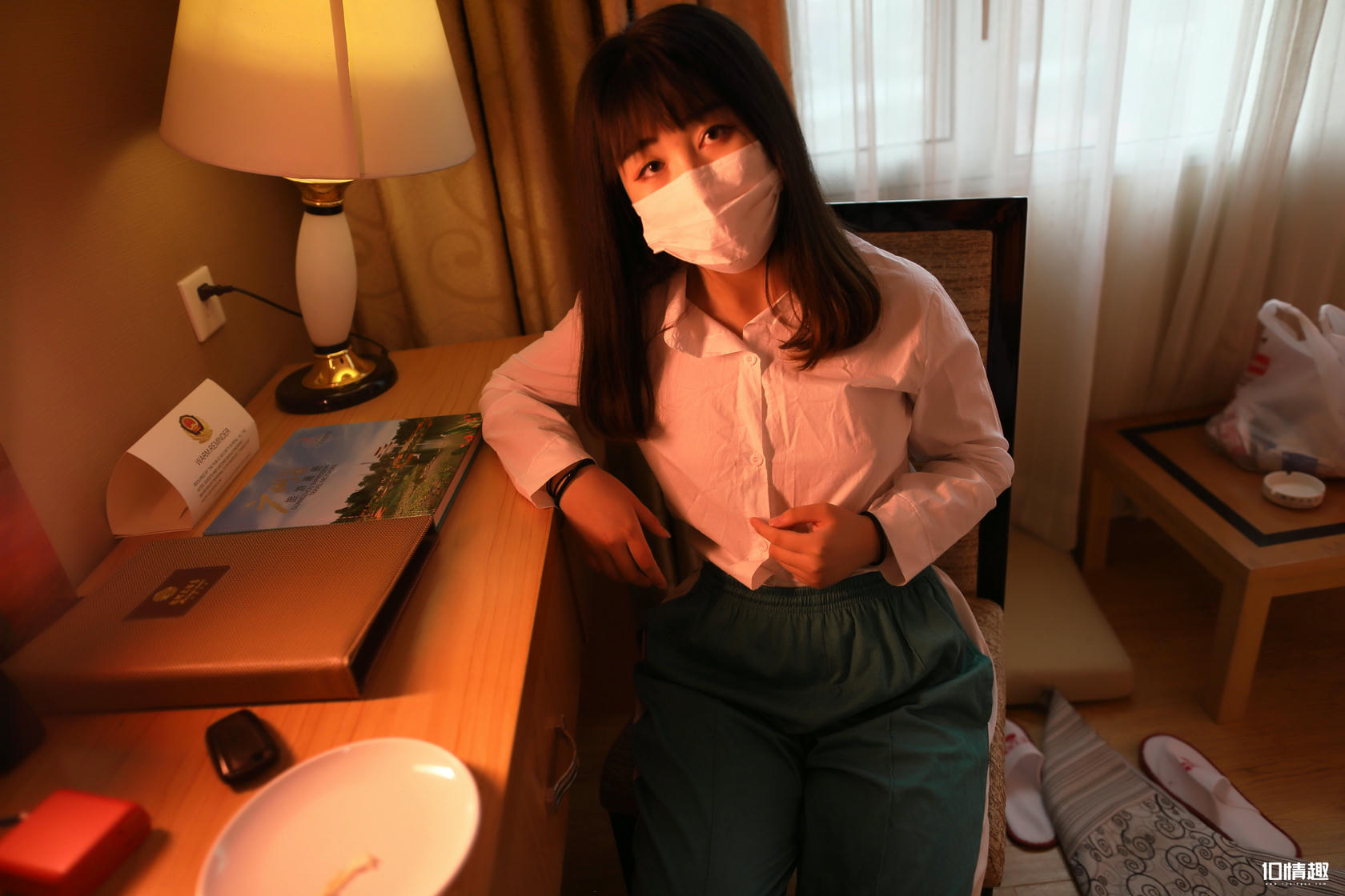 ROSI写真 口罩系列 2018.05.27 NO.0714 [32+1P-33.0M]_第1集