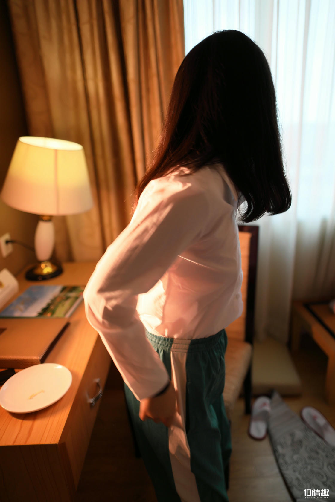 ROSI写真 口罩系列 2018.05.27 NO.0714 [32+1P-33.0M]_第1集