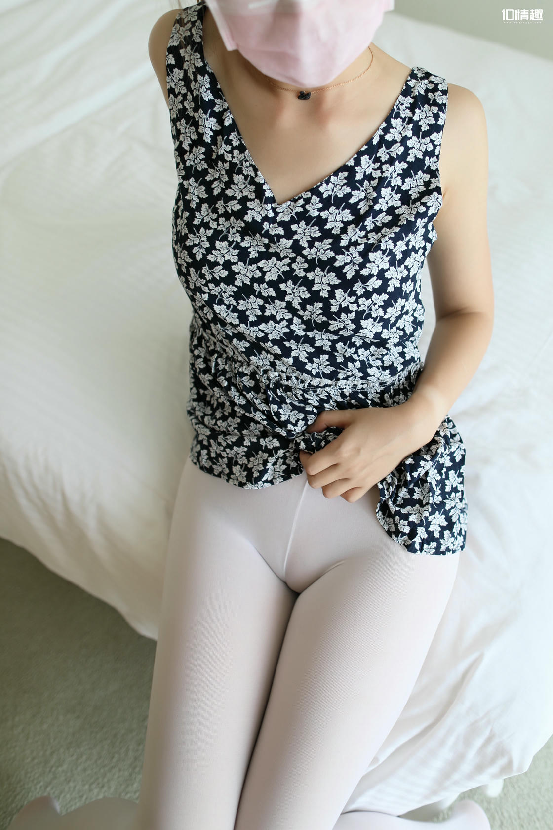 ROSI写真 口罩系列 2018.09.02 NO.0812 [50+1P-42.6M]_第1集