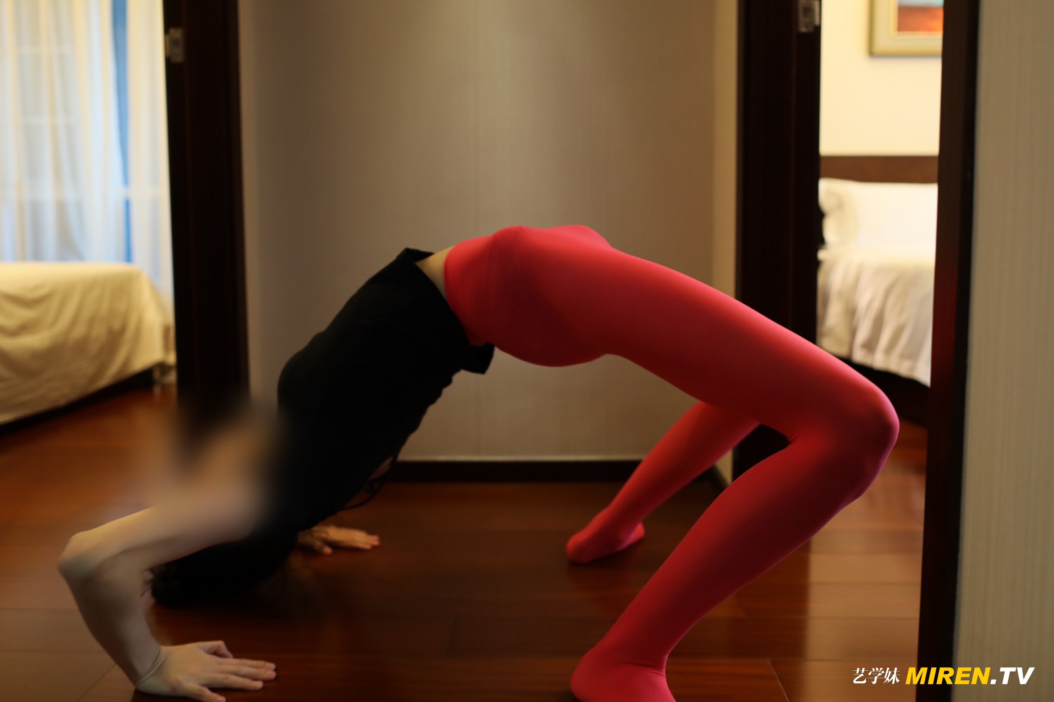 ROSI艺学妹 2020.03.27 NO.0110[75+1P／43.4MB]_第4集