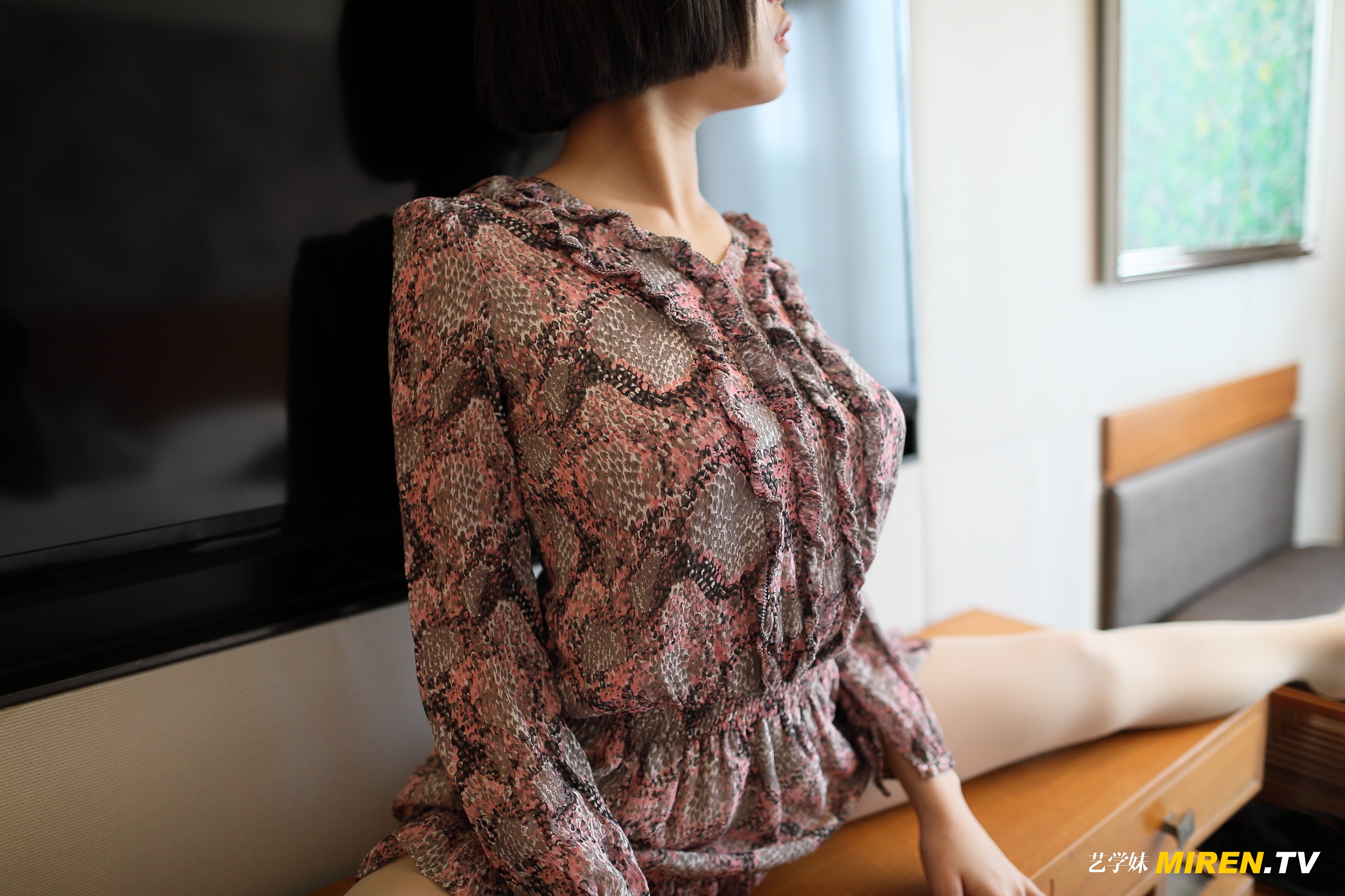 ROSI艺学妹 2020.03.29 NO.0111[87+1P／94.6MB]_第1集