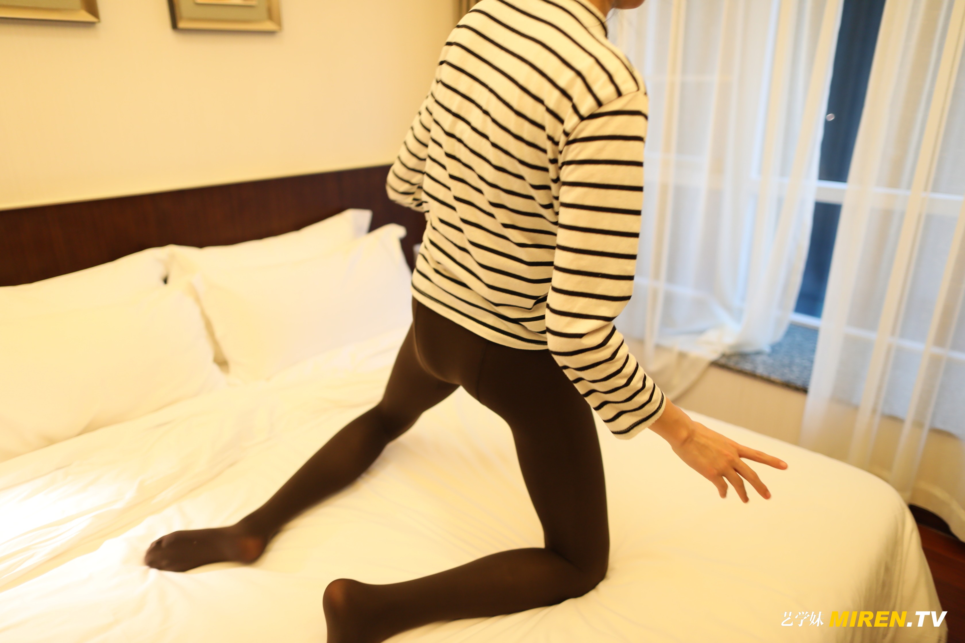 ROSI艺学妹 2020.04.01 NO.0112[55+1P／32.1MB]_第1集