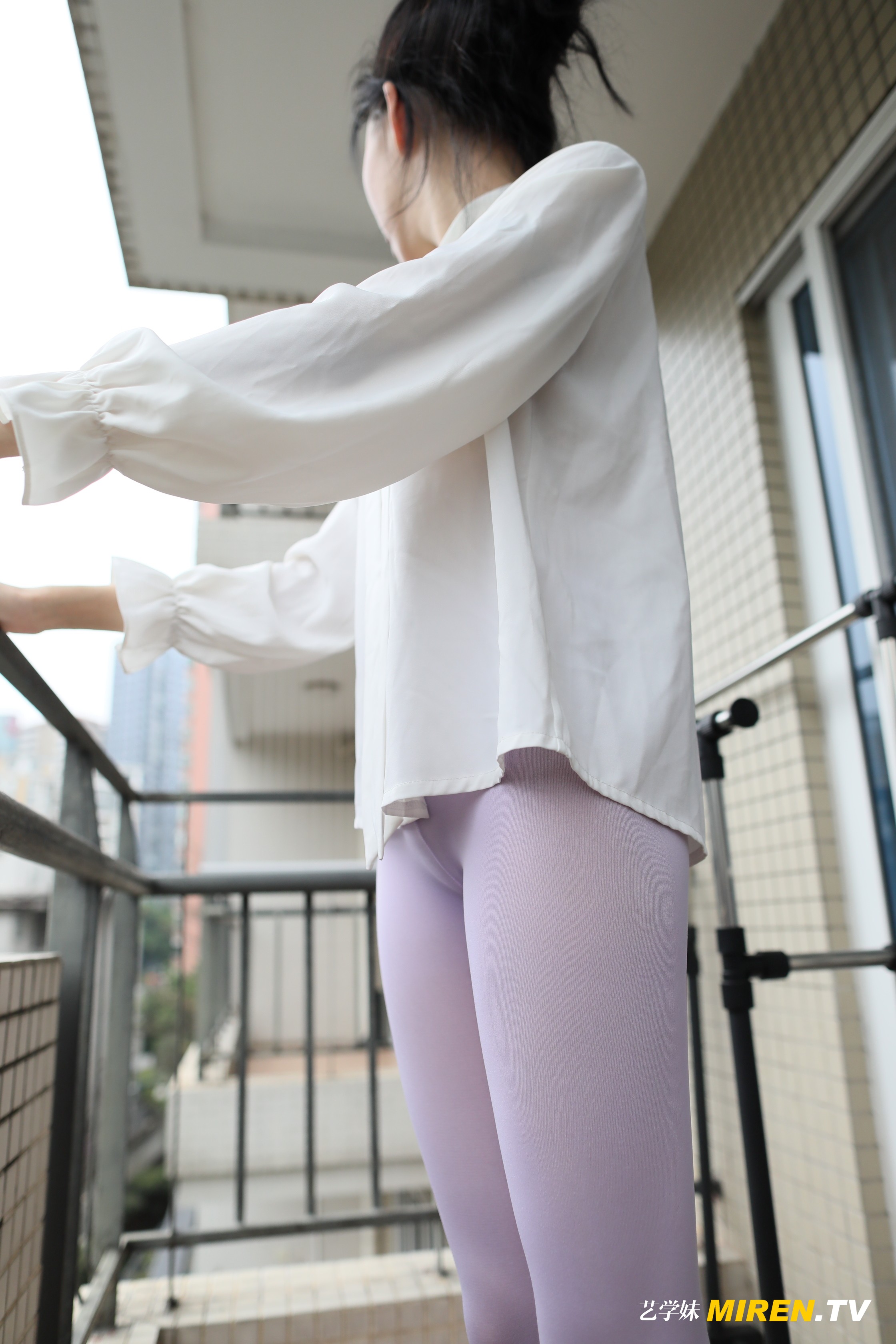 ROSI艺学妹 2020.04.21 NO.0114[69+1P／55MB]_第2集