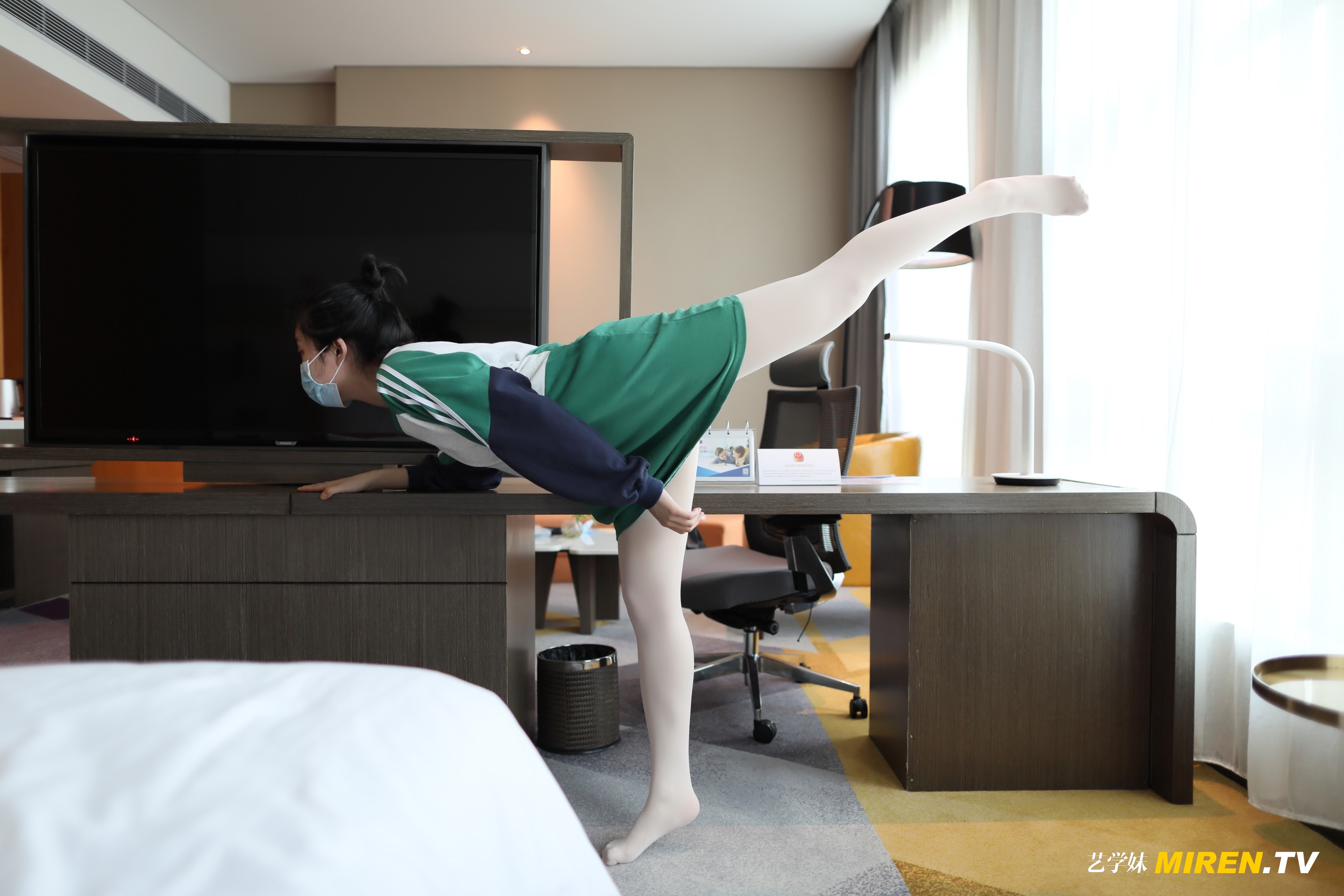 ROSI艺学妹 2020.05.01 NO.0123[72+1P／52.3MB]_第1集
