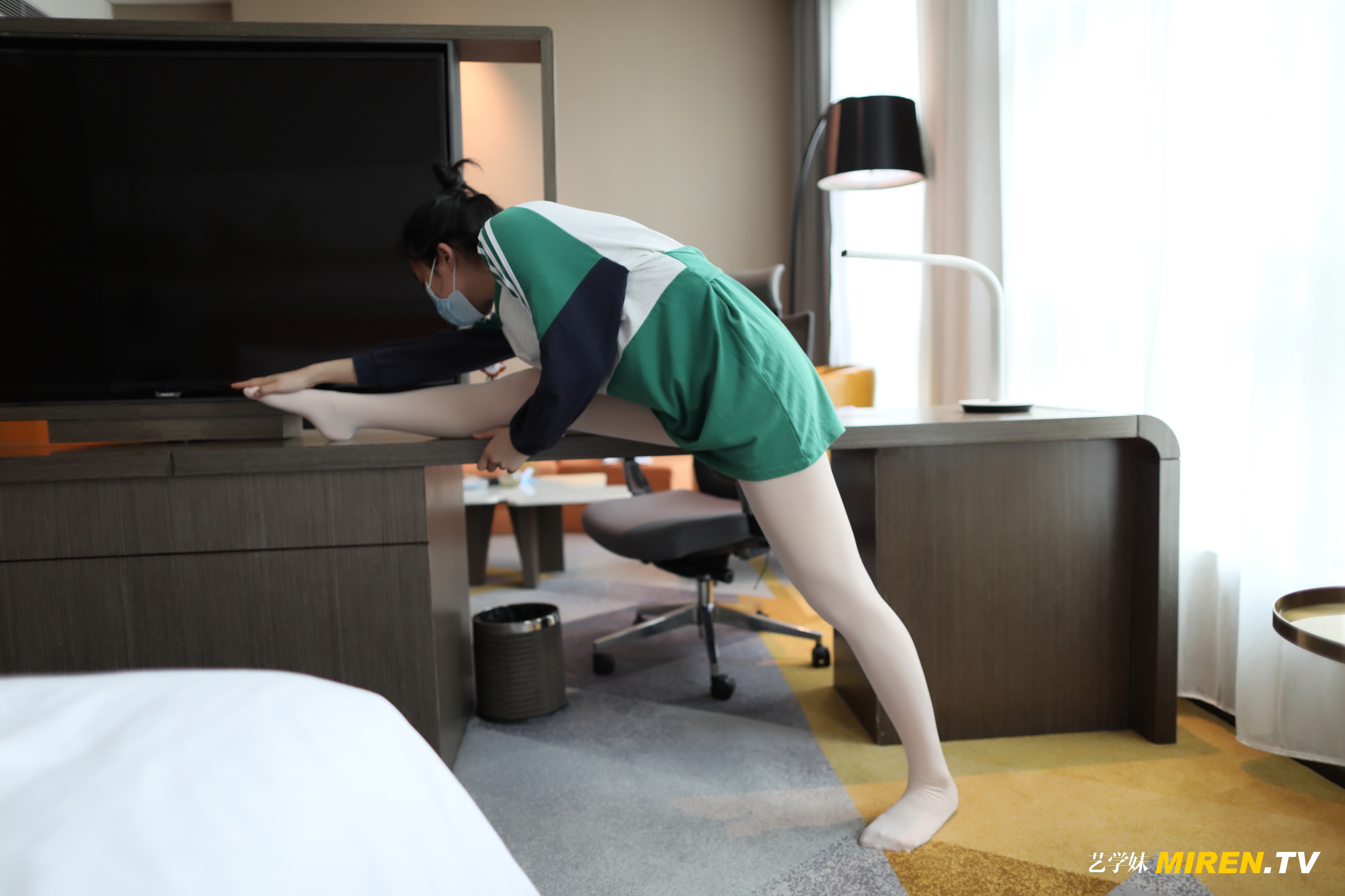 ROSI艺学妹 2020.05.01 NO.0123[72+1P／52.3MB]_第1集