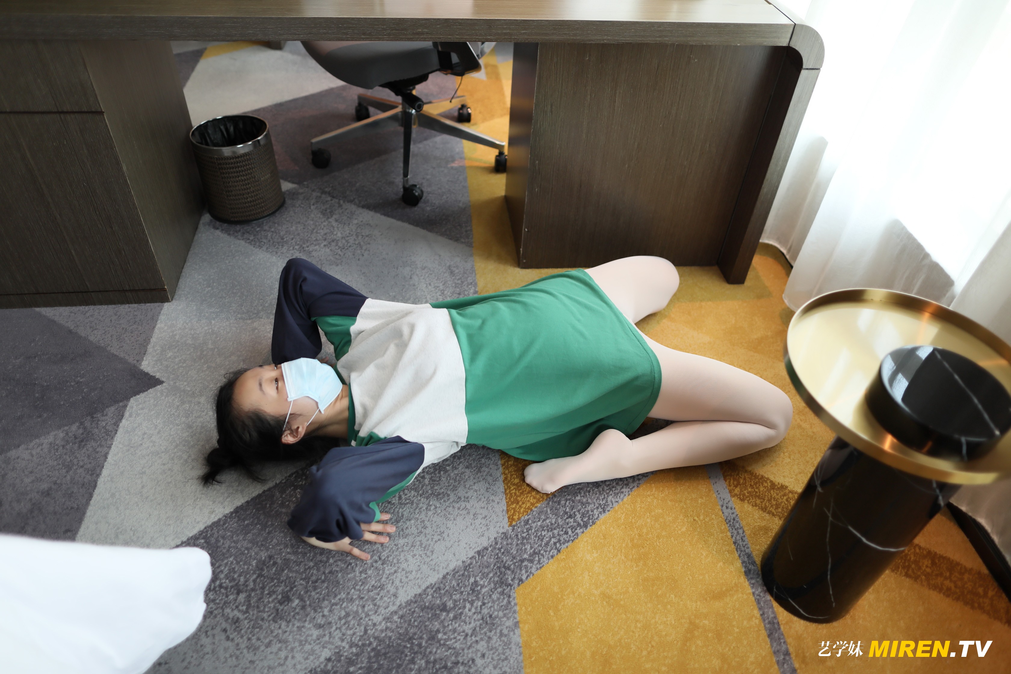 ROSI艺学妹 2020.05.01 NO.0123[72+1P／52.3MB]_第2集