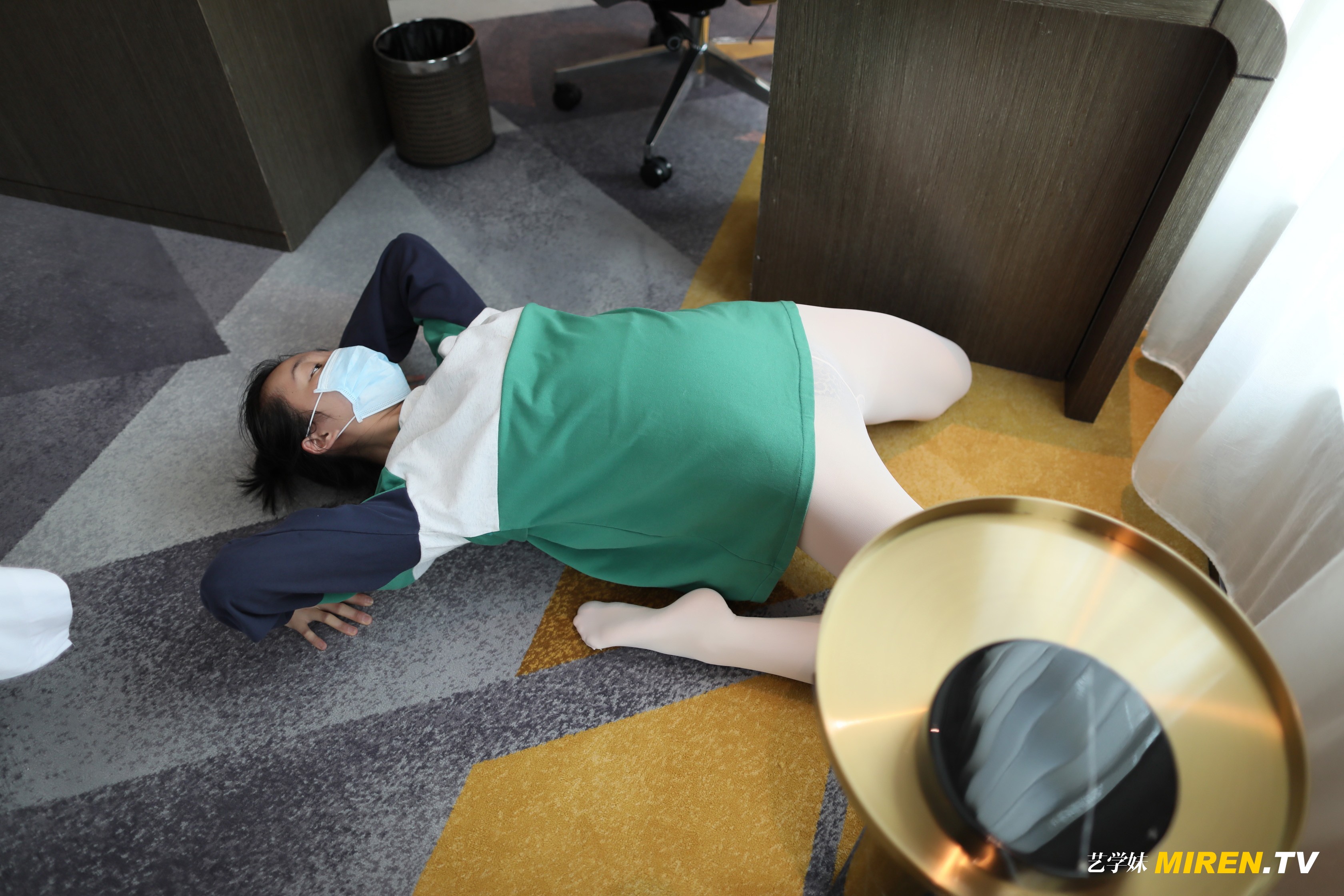 ROSI艺学妹 2020.05.01 NO.0123[72+1P／52.3MB]_第2集