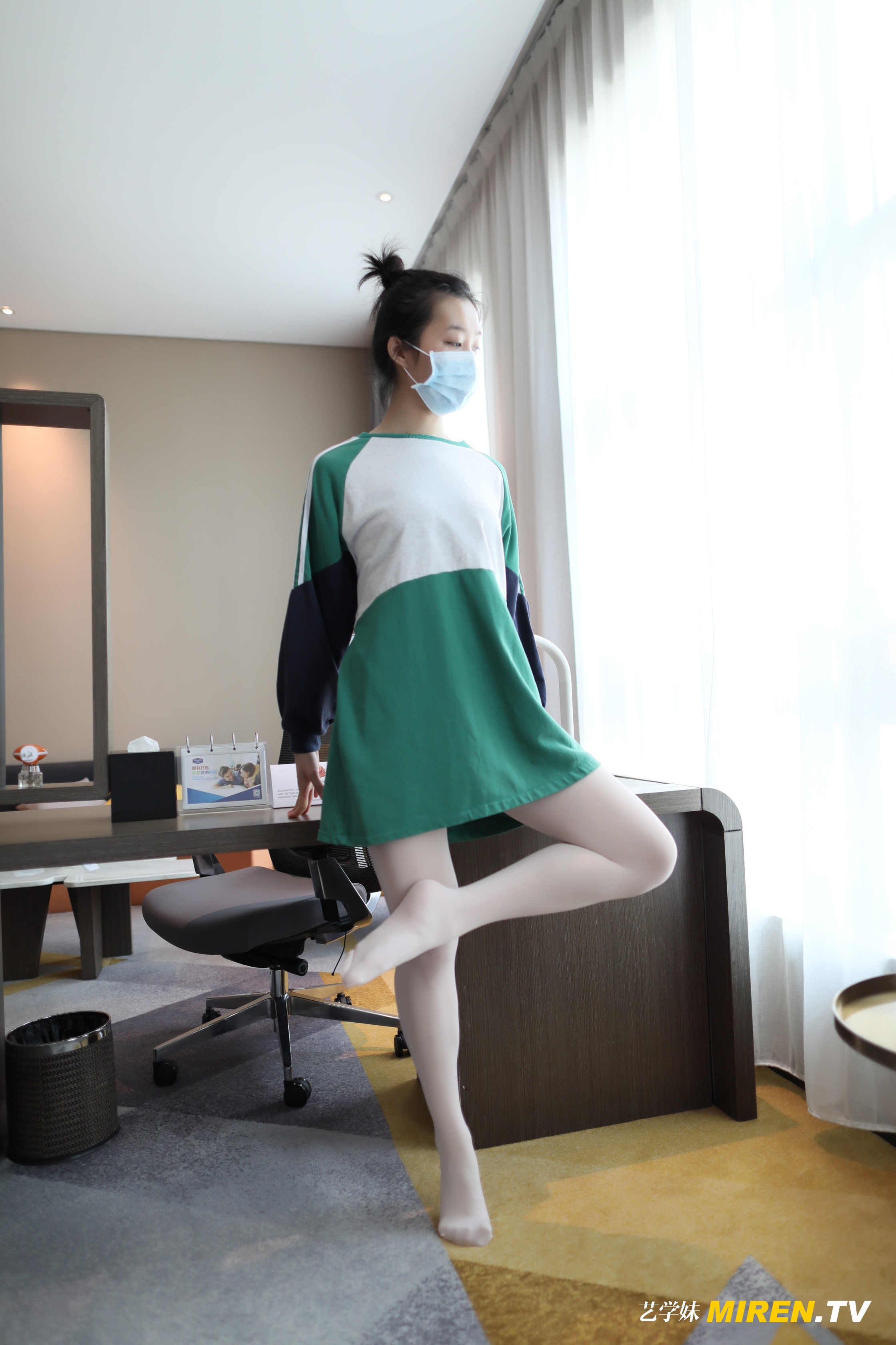 ROSI艺学妹 2020.05.01 NO.0123[72+1P／52.3MB]_第3集
