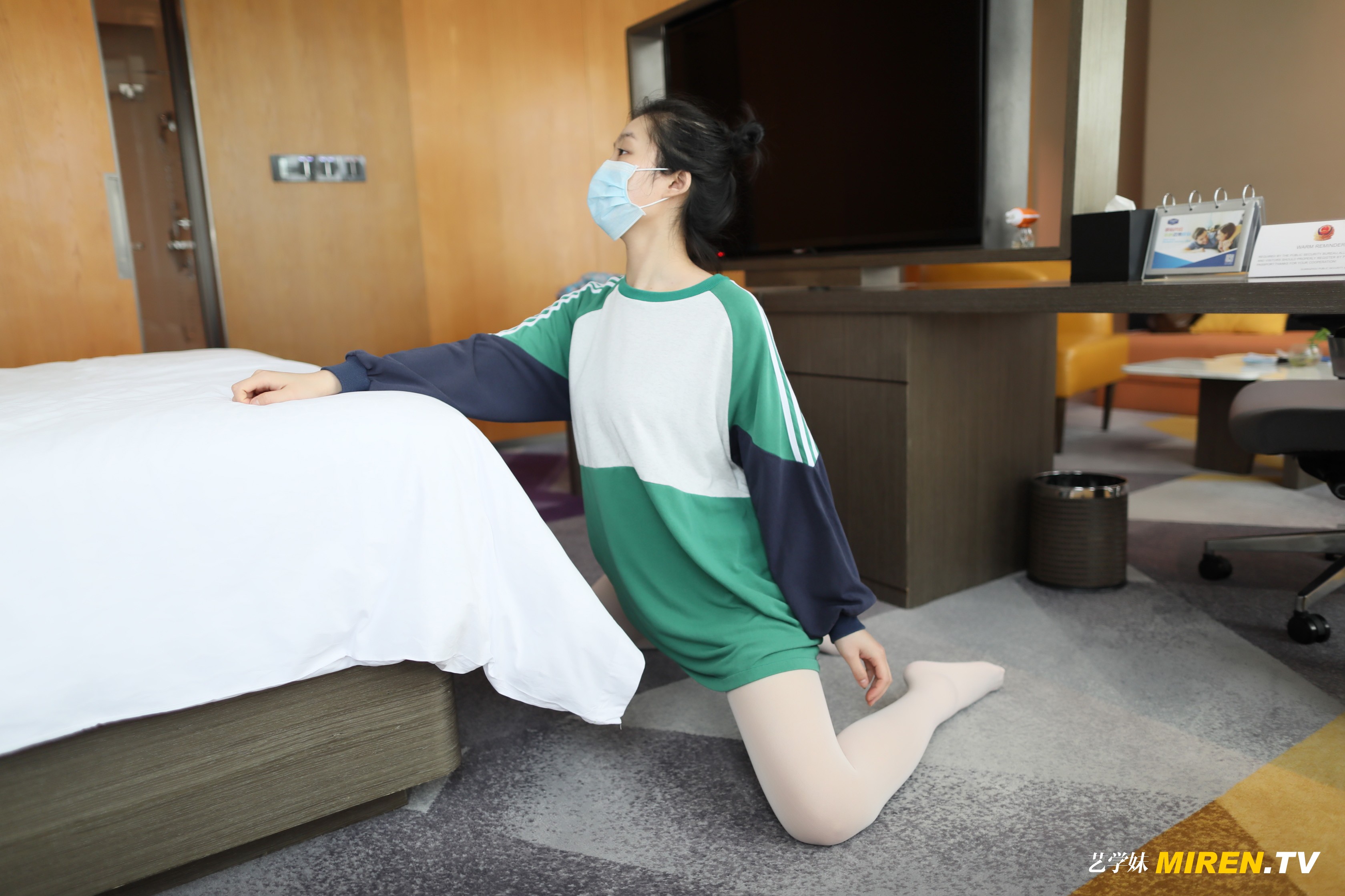 ROSI艺学妹 2020.05.01 NO.0123[72+1P／52.3MB]_第3集