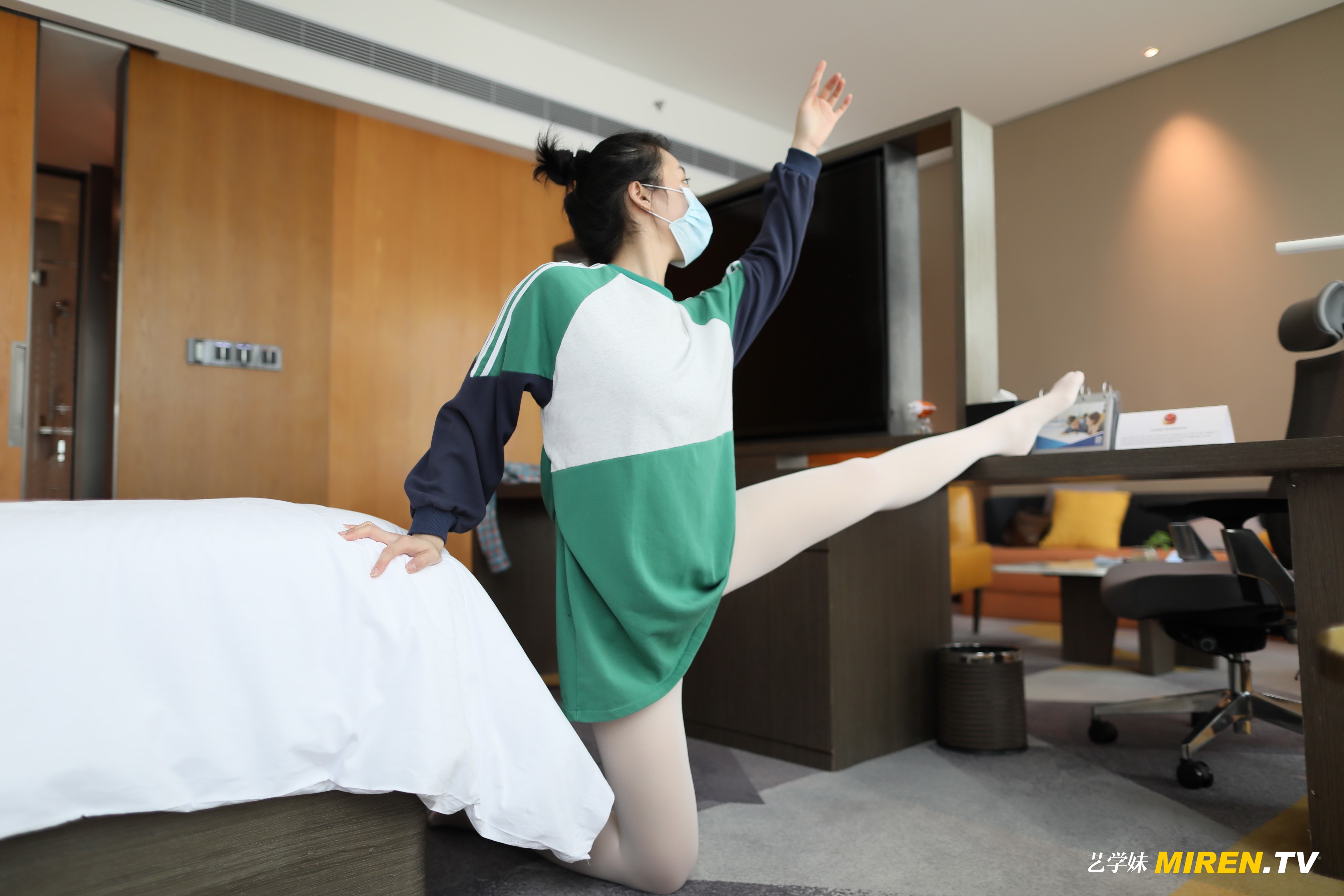 ROSI艺学妹 2020.05.01 NO.0123[72+1P／52.3MB]_第4集
