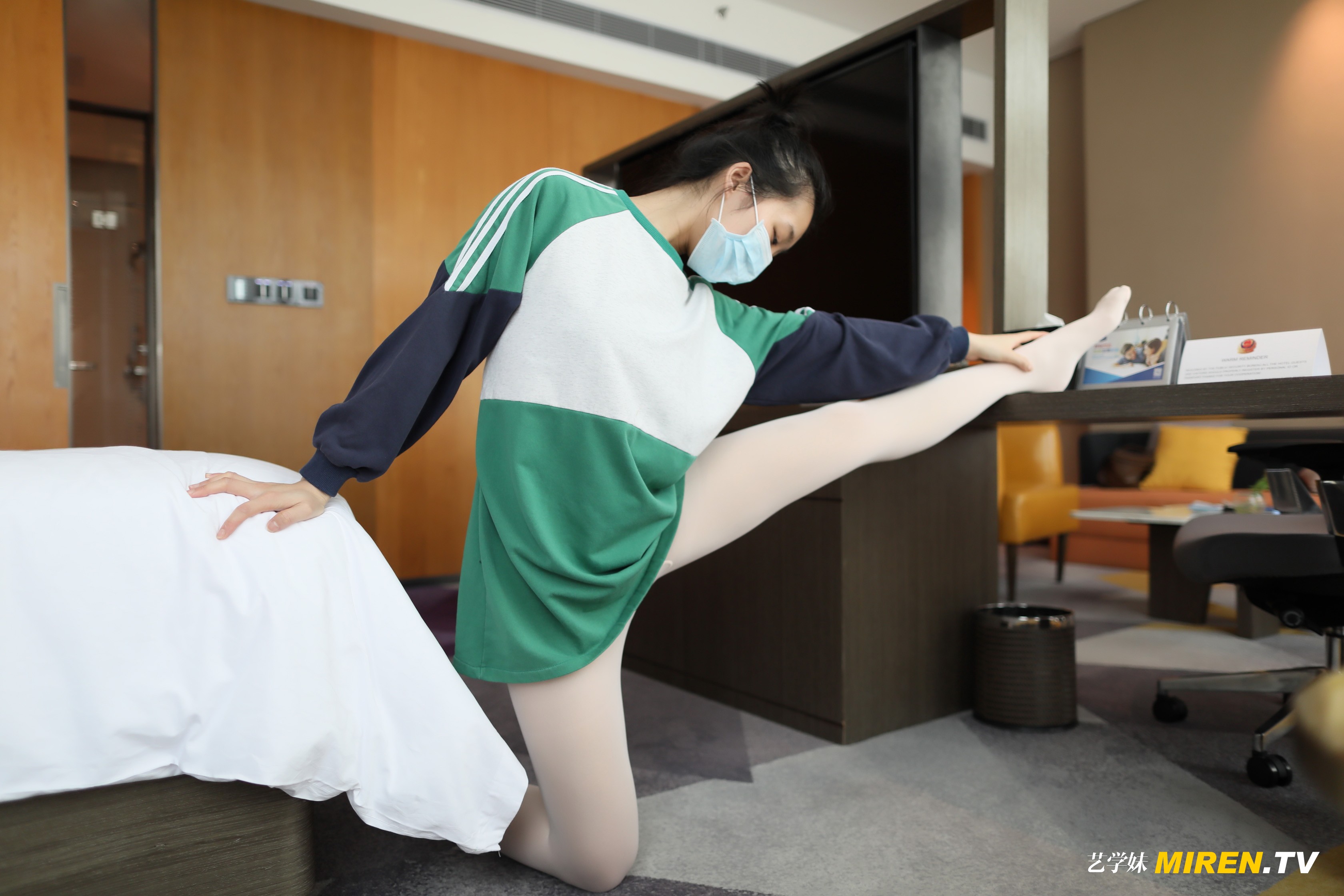 ROSI艺学妹 2020.05.01 NO.0123[72+1P／52.3MB]_第4集