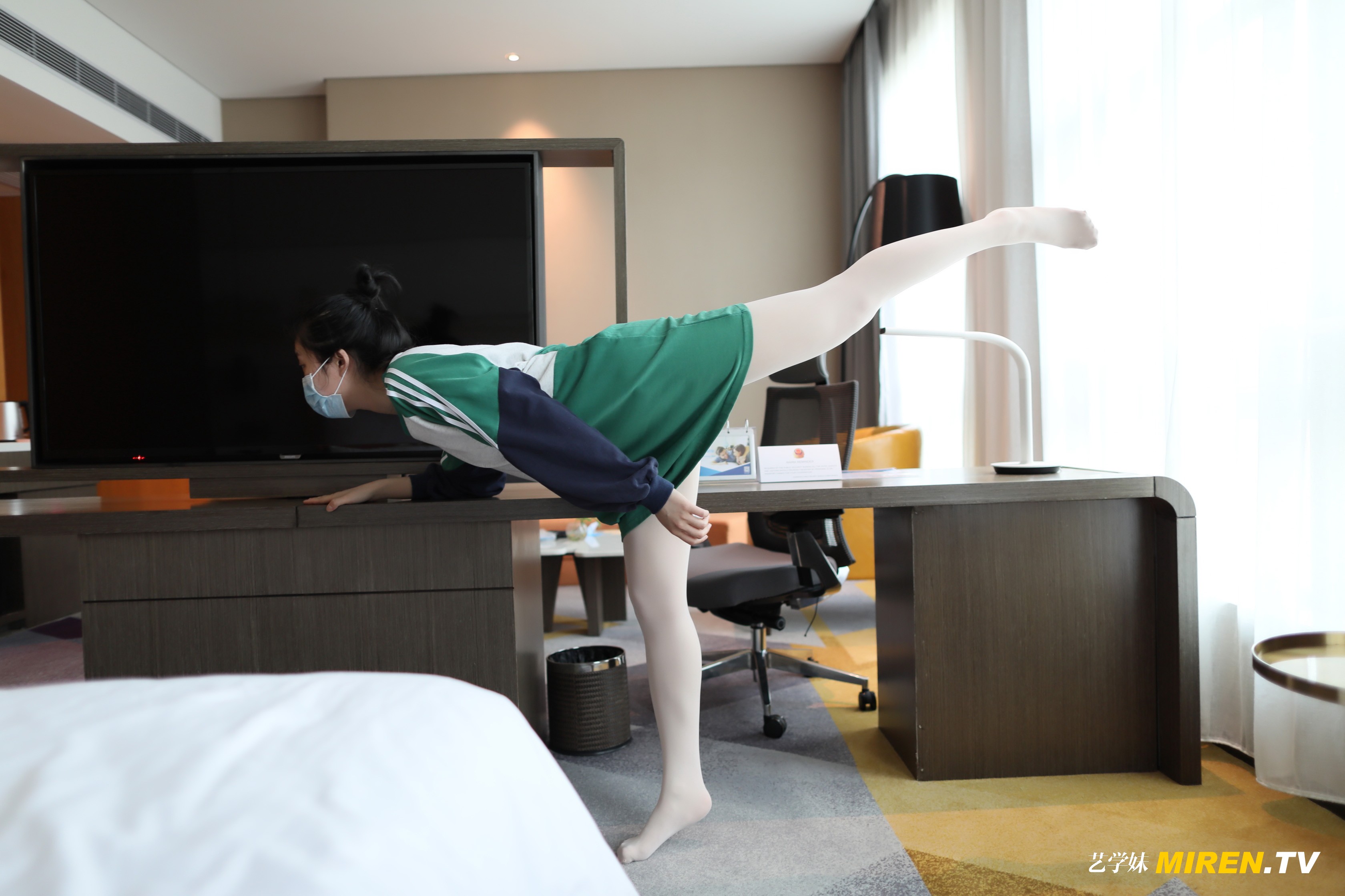 ROSI艺学妹 2020.05.01 NO.0123[72+1P／52.3MB]_第1集