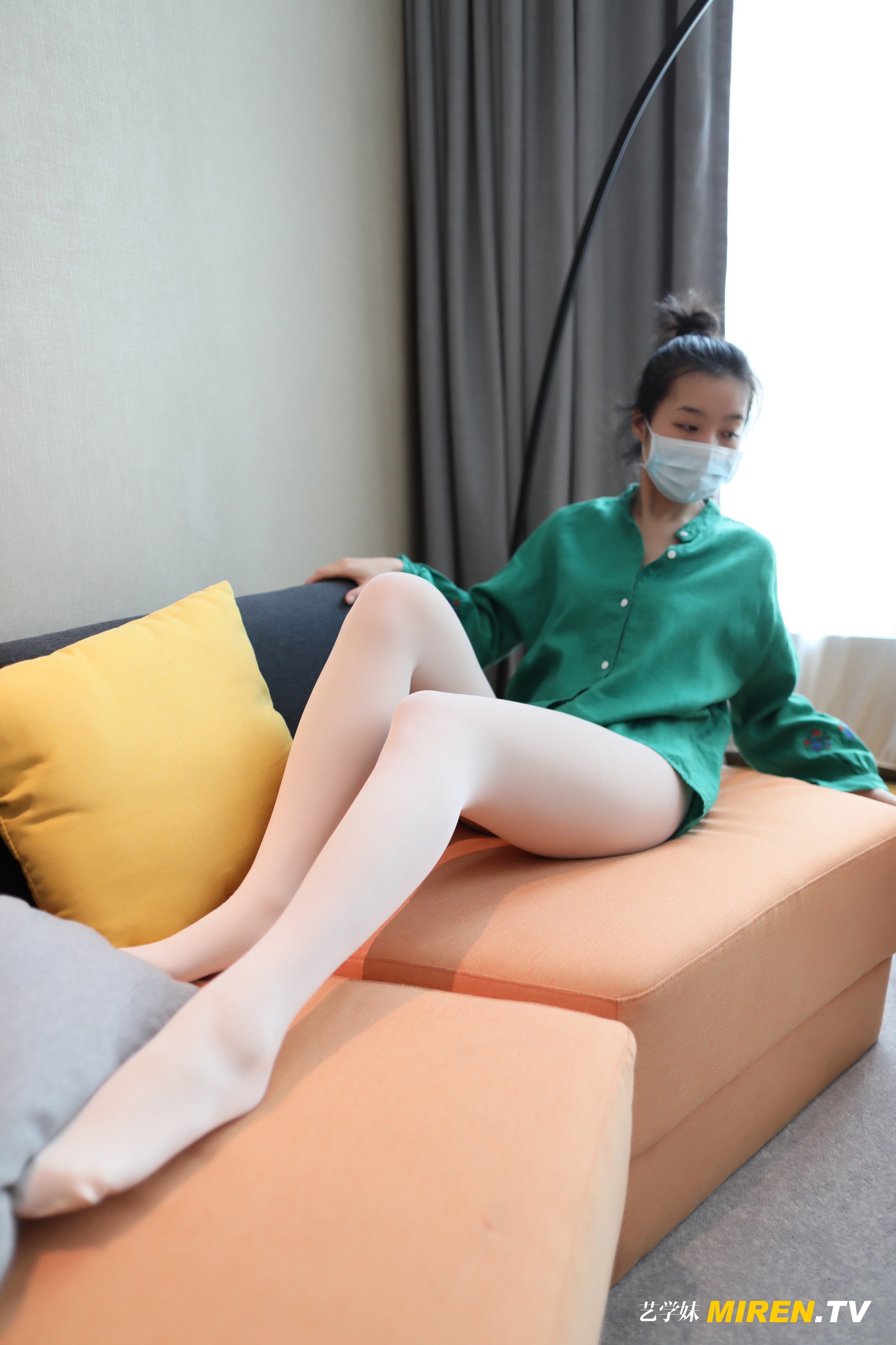 ROSI艺学妹 2020.05.19 NO.0130[94+1P／73.4MB]_第2集