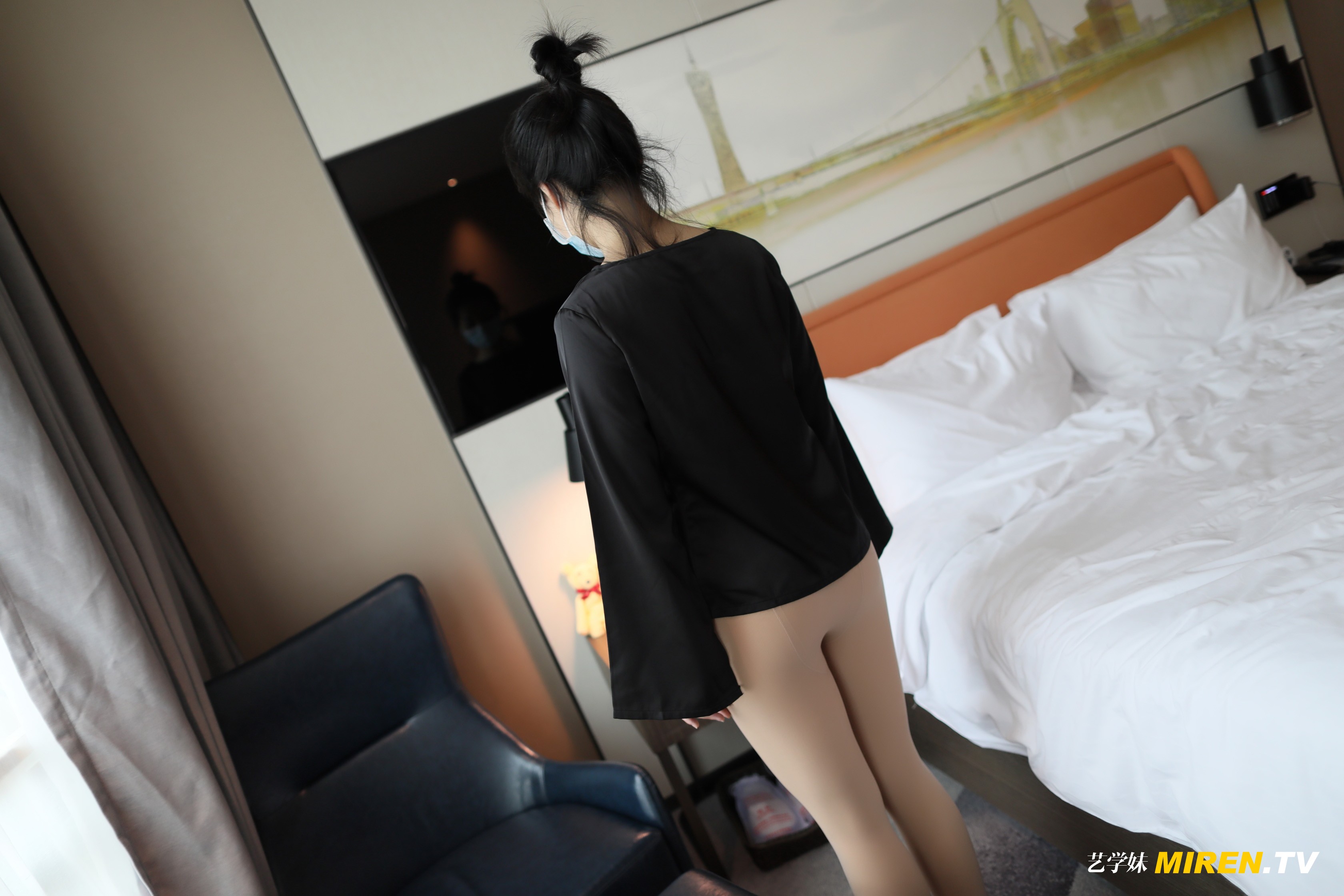 ROSI艺学妹 2020.06.28 NO.0141[73+1P／47.9MB]_第1集