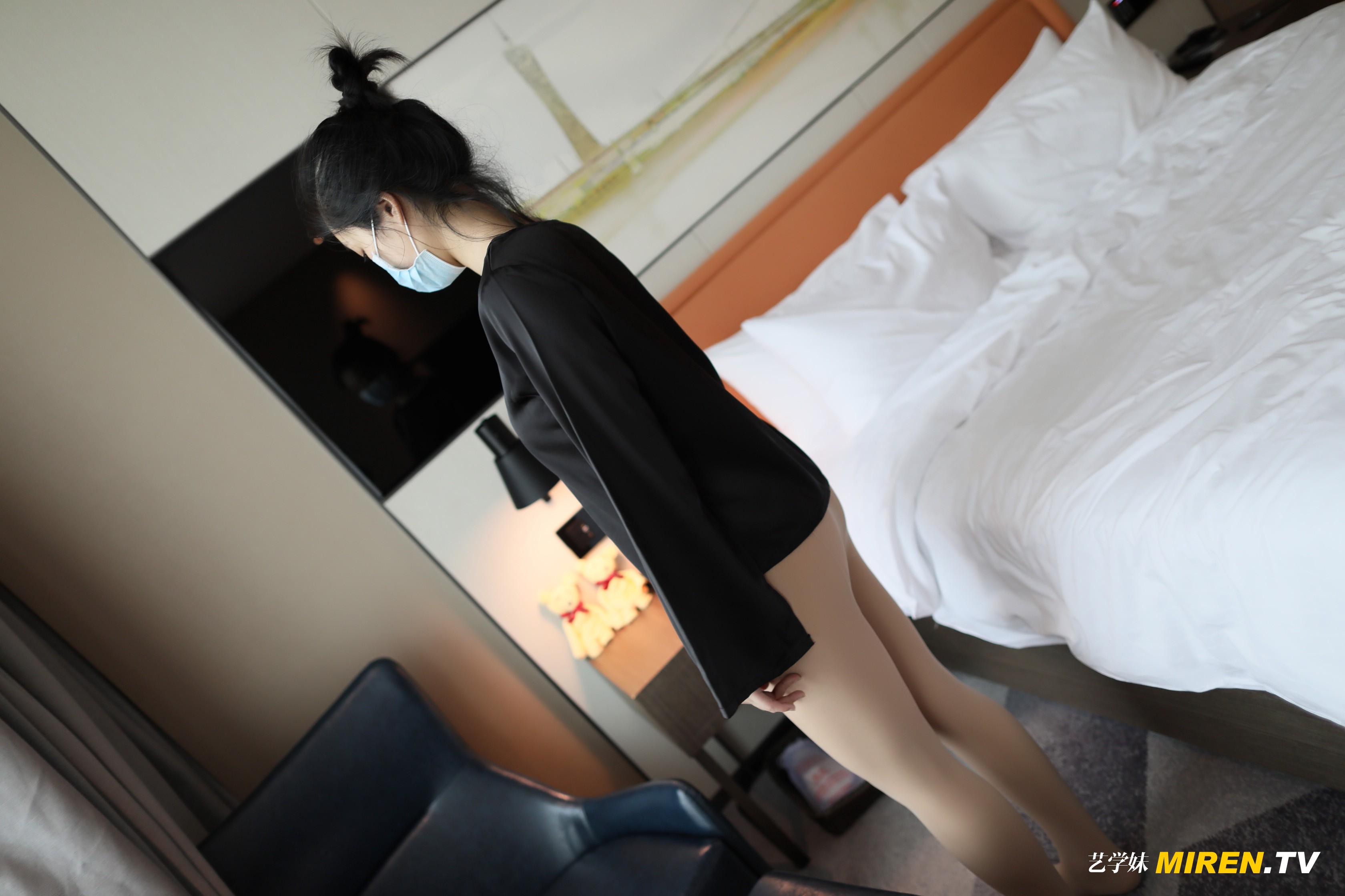 ROSI艺学妹 2020.06.28 NO.0141[73+1P／47.9MB]_第1集