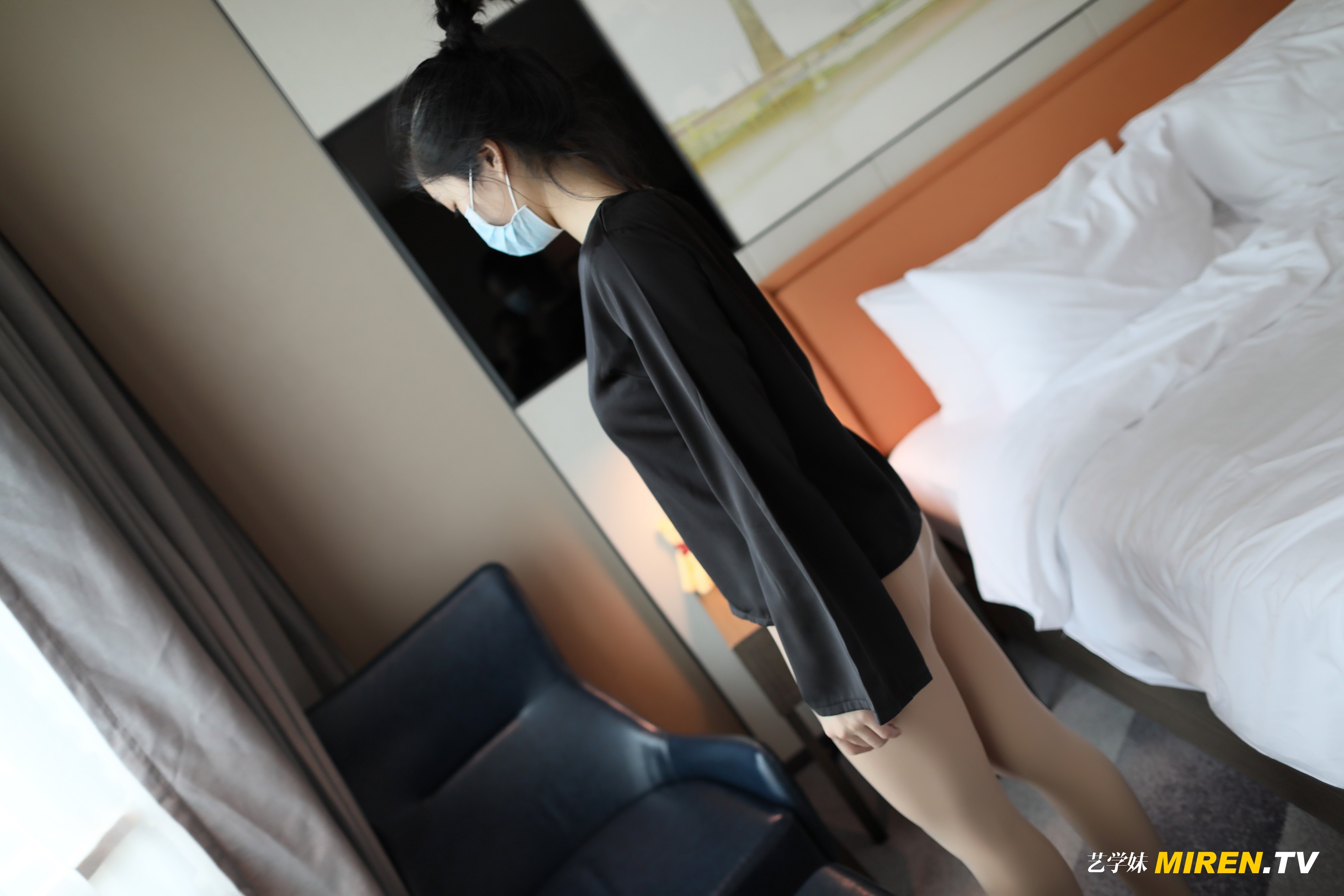 ROSI艺学妹 2020.06.28 NO.0141[73+1P／47.9MB]_第1集