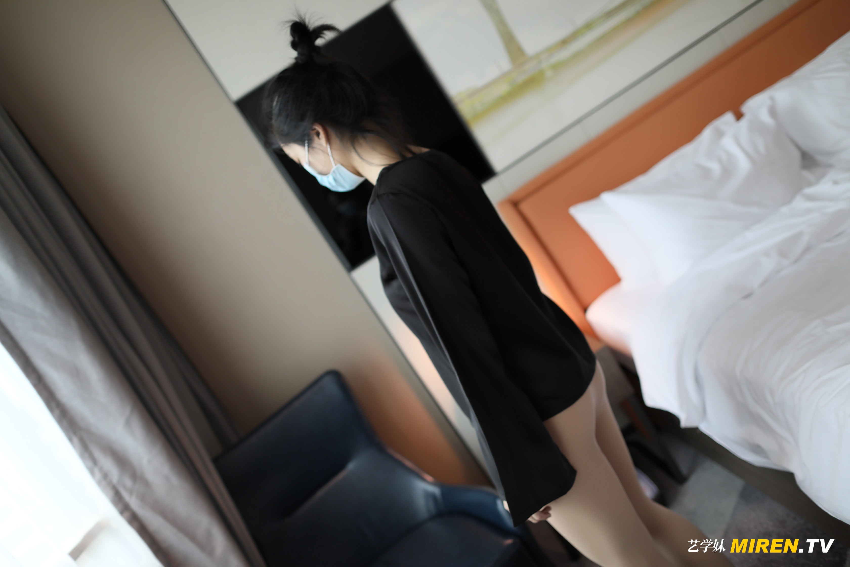 ROSI艺学妹 2020.06.28 NO.0141[73+1P／47.9MB]_第1集
