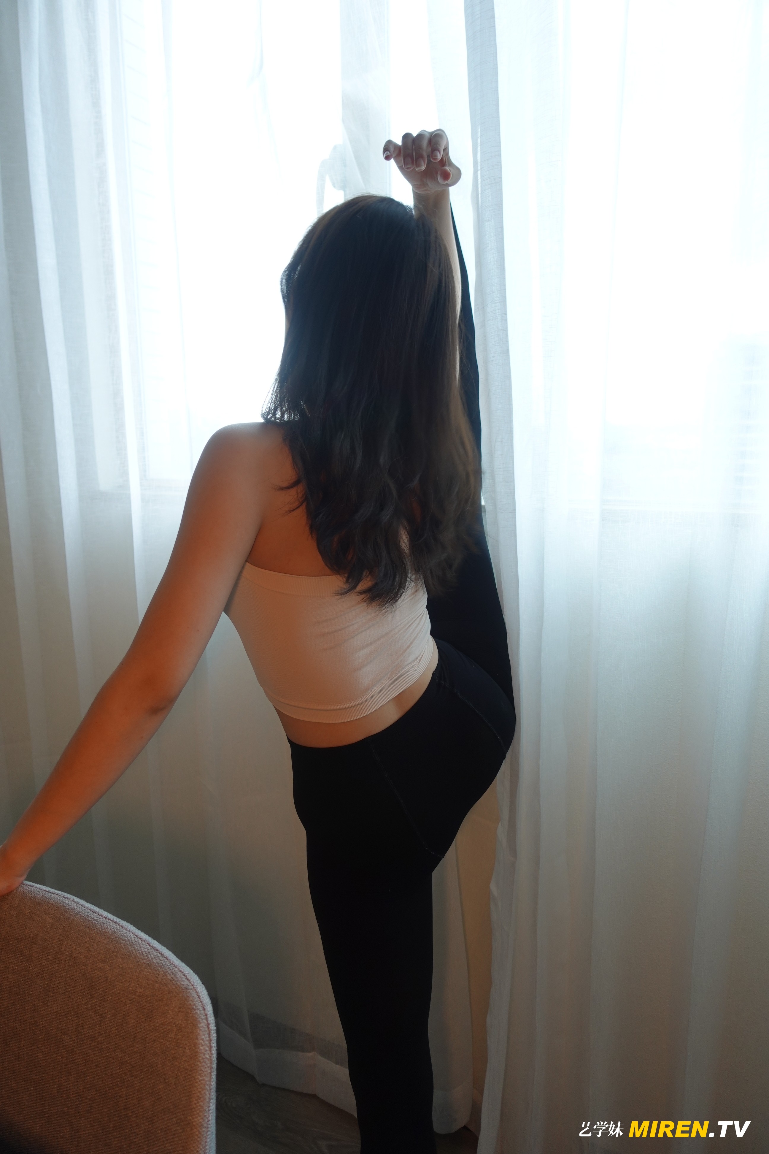 ROSI艺学妹 2020.07.16 NO.0151[25+1P／29.3MB]_第1集