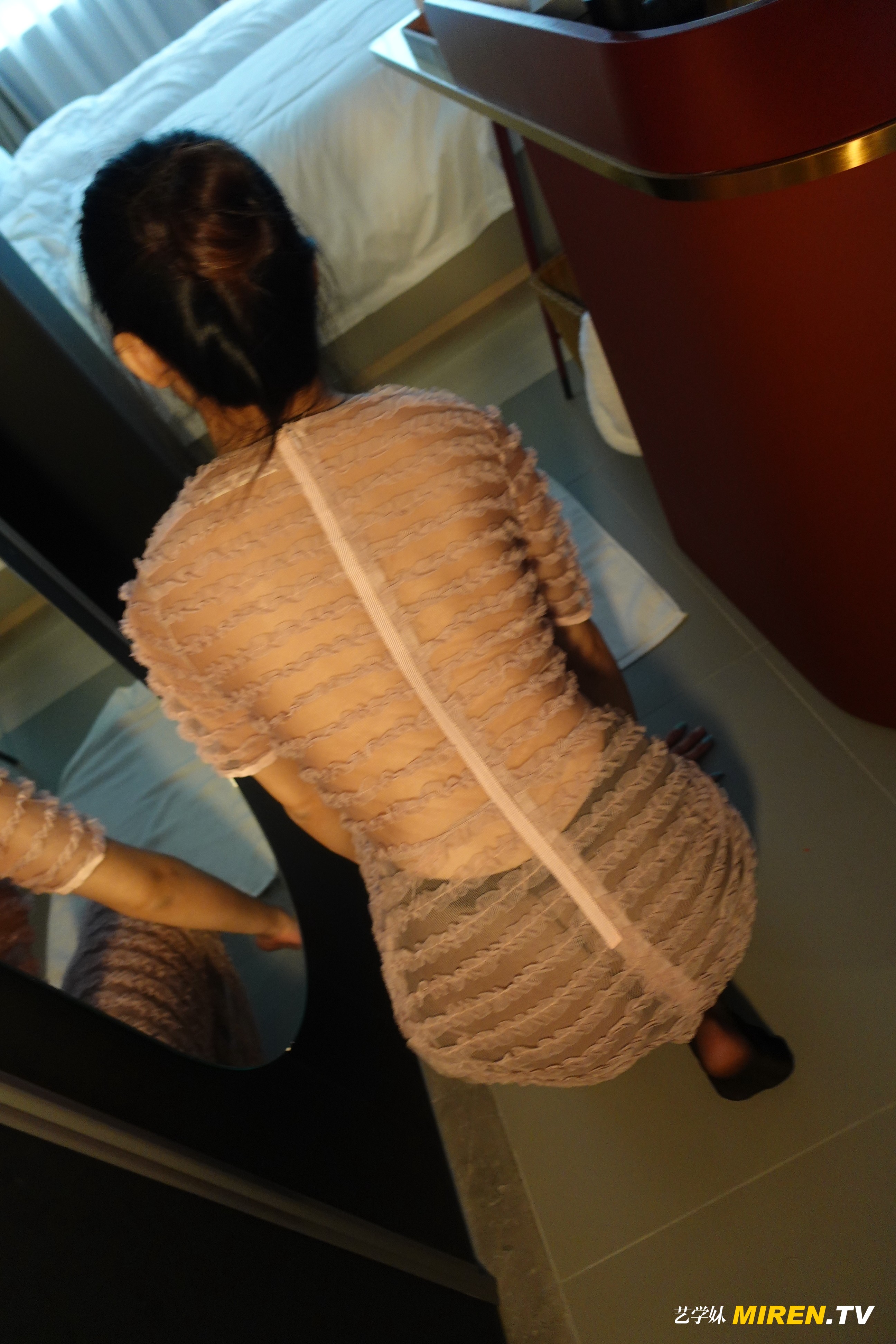 ROSI艺学妹 2020.07.26 NO.0159[72+1P／117MB]_第1集