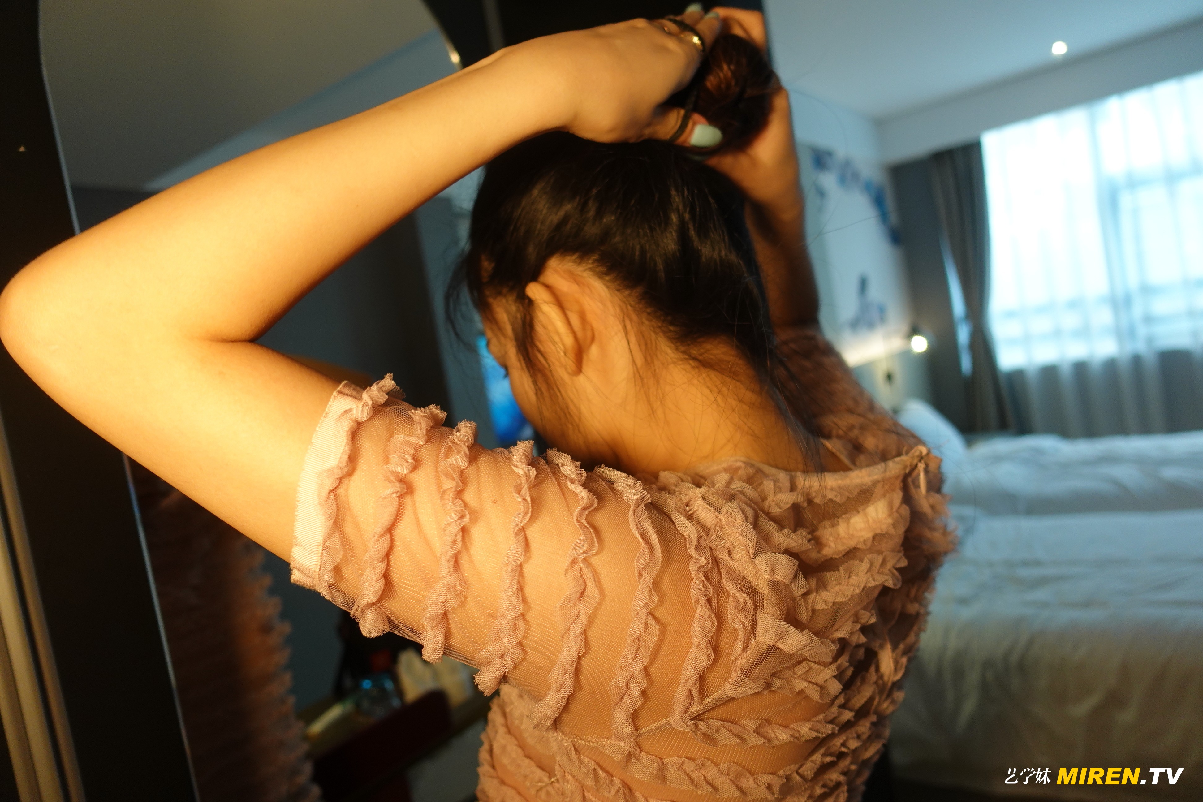 ROSI艺学妹 2020.07.26 NO.0159[72+1P／117MB]_第1集