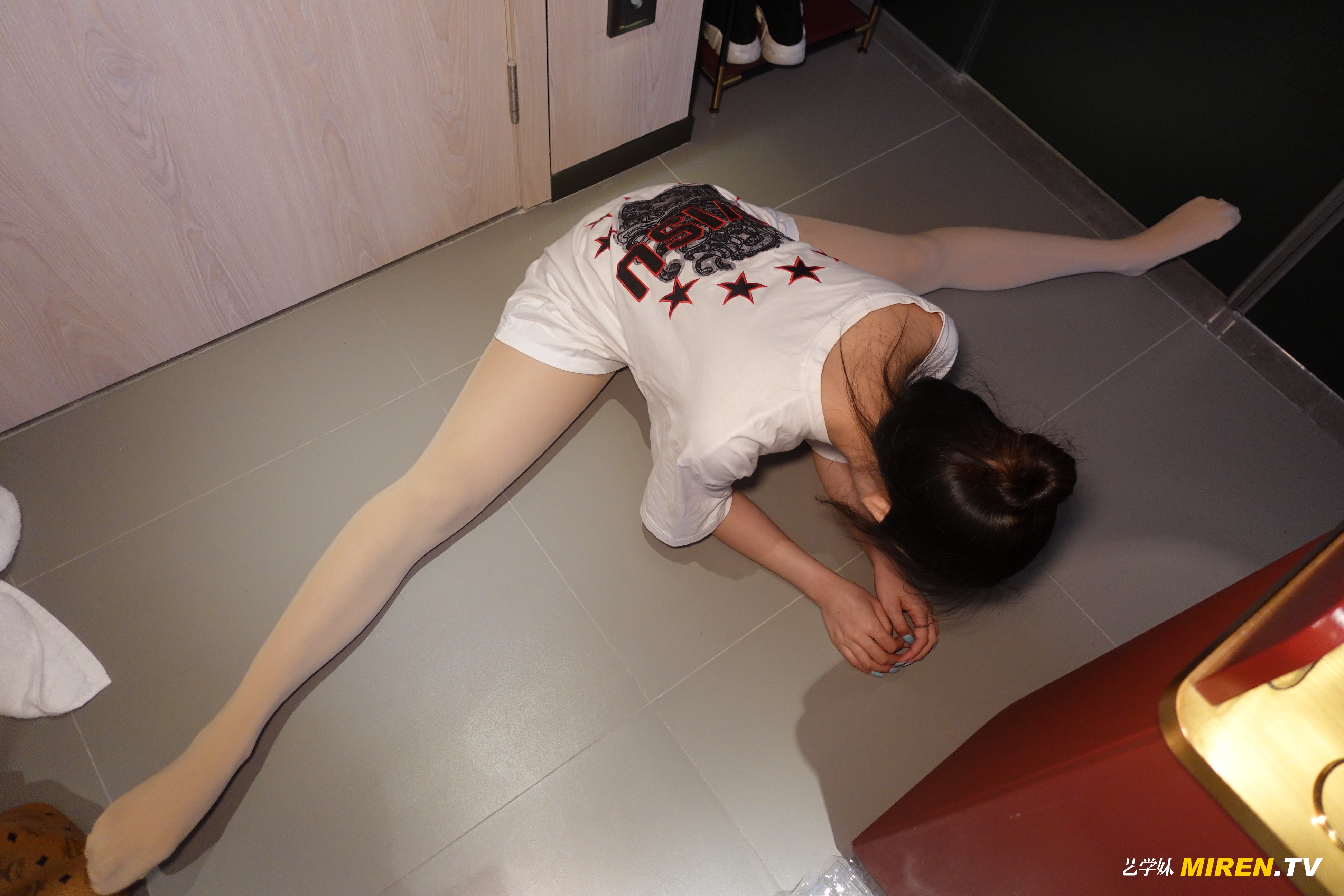 ROSI艺学妹 2020.08.12 NO.0169[80+1P／98.7MB]_第2集