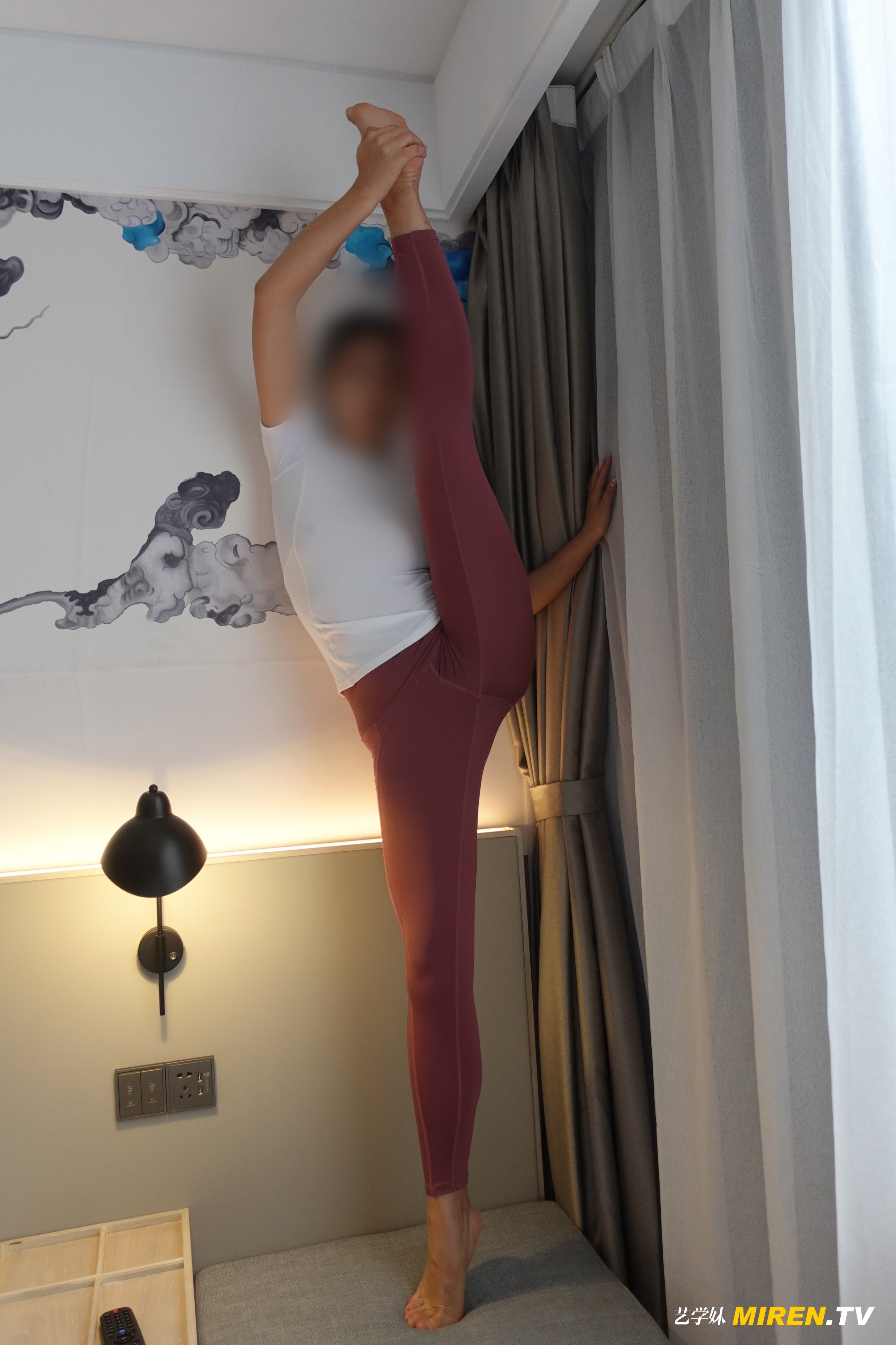 ROSI艺学妹 2020.08.18 NO.0175[55+1P／73.4MB]_第3集