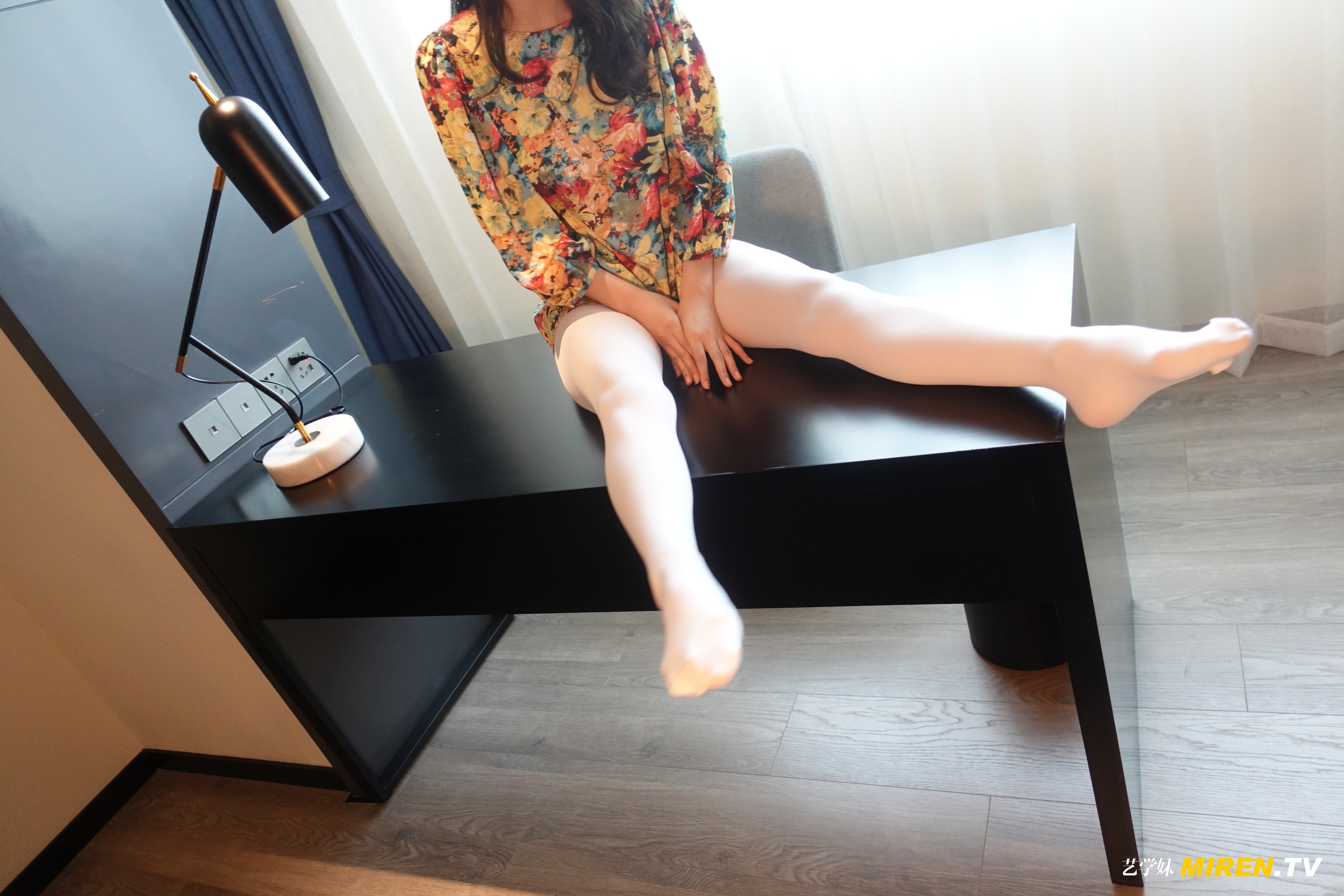 ROSI艺学妹 2020.09.12 NO.0189[61+1P／78.1MB]_第1集