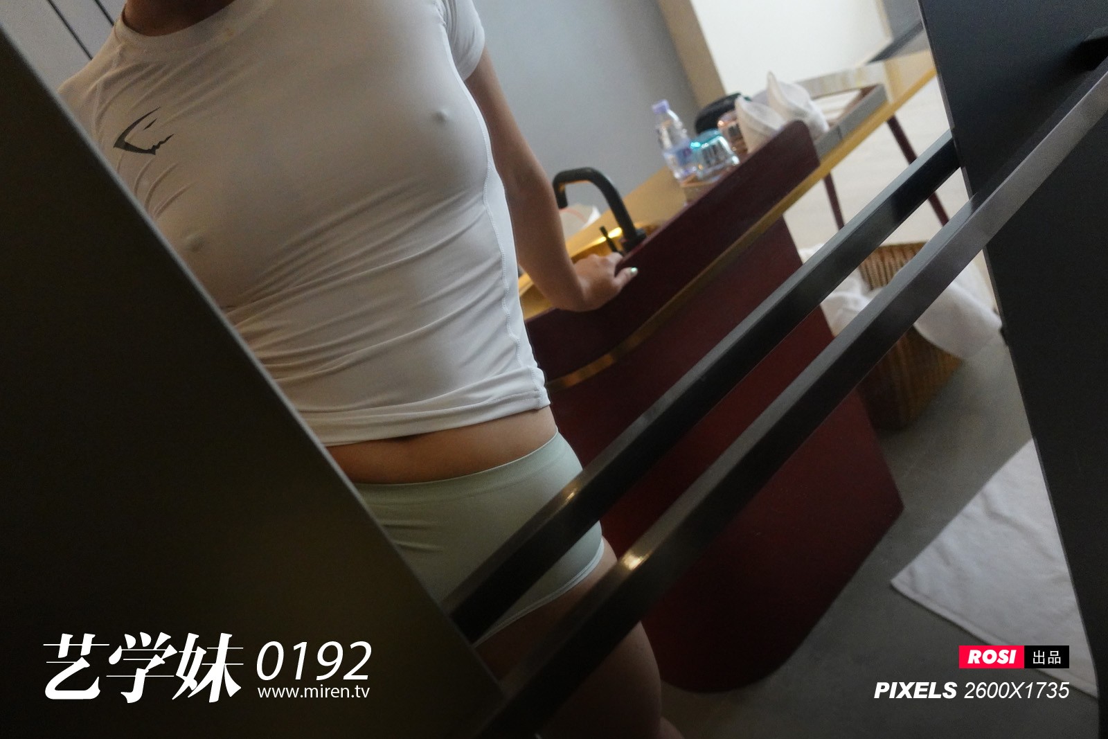 ROSI艺学妹 2020.09.16 NO.0192[43+1P／63.9MB]_第3集