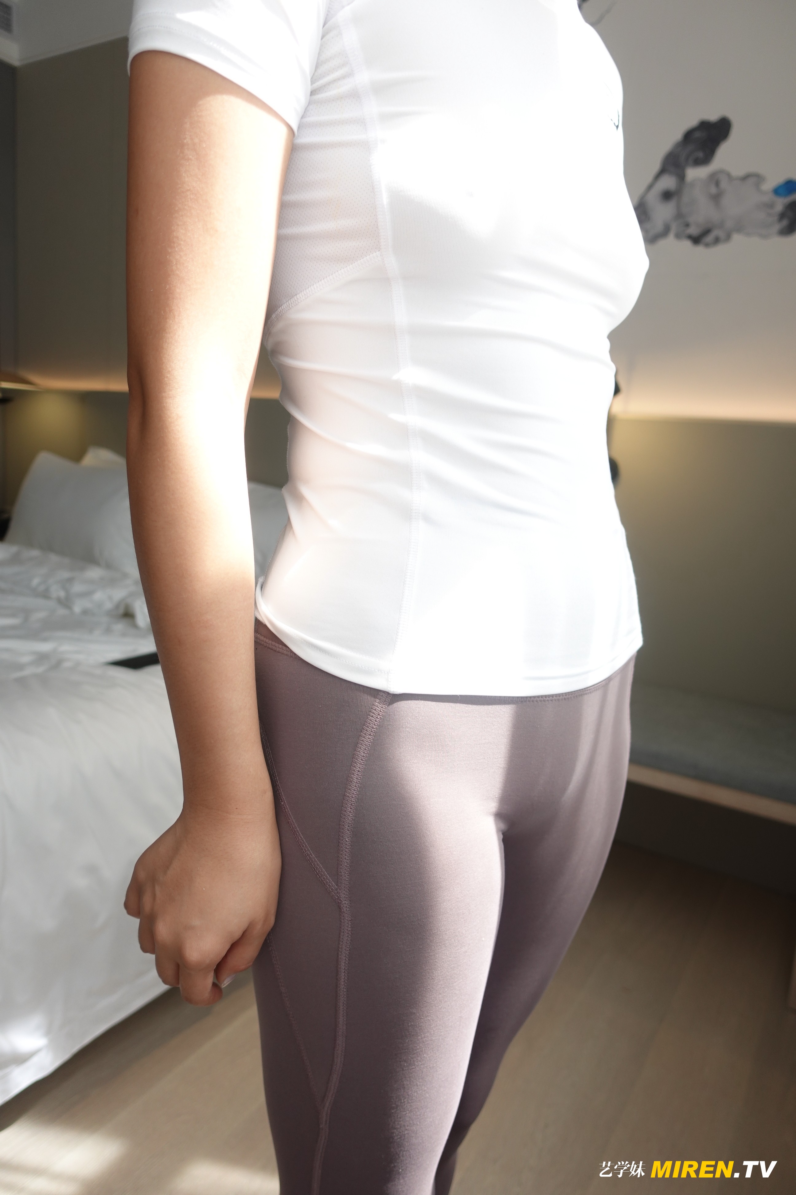 ROSI艺学妹 2020.10.24 NO.0195[91+1P／117MB]_第1集
