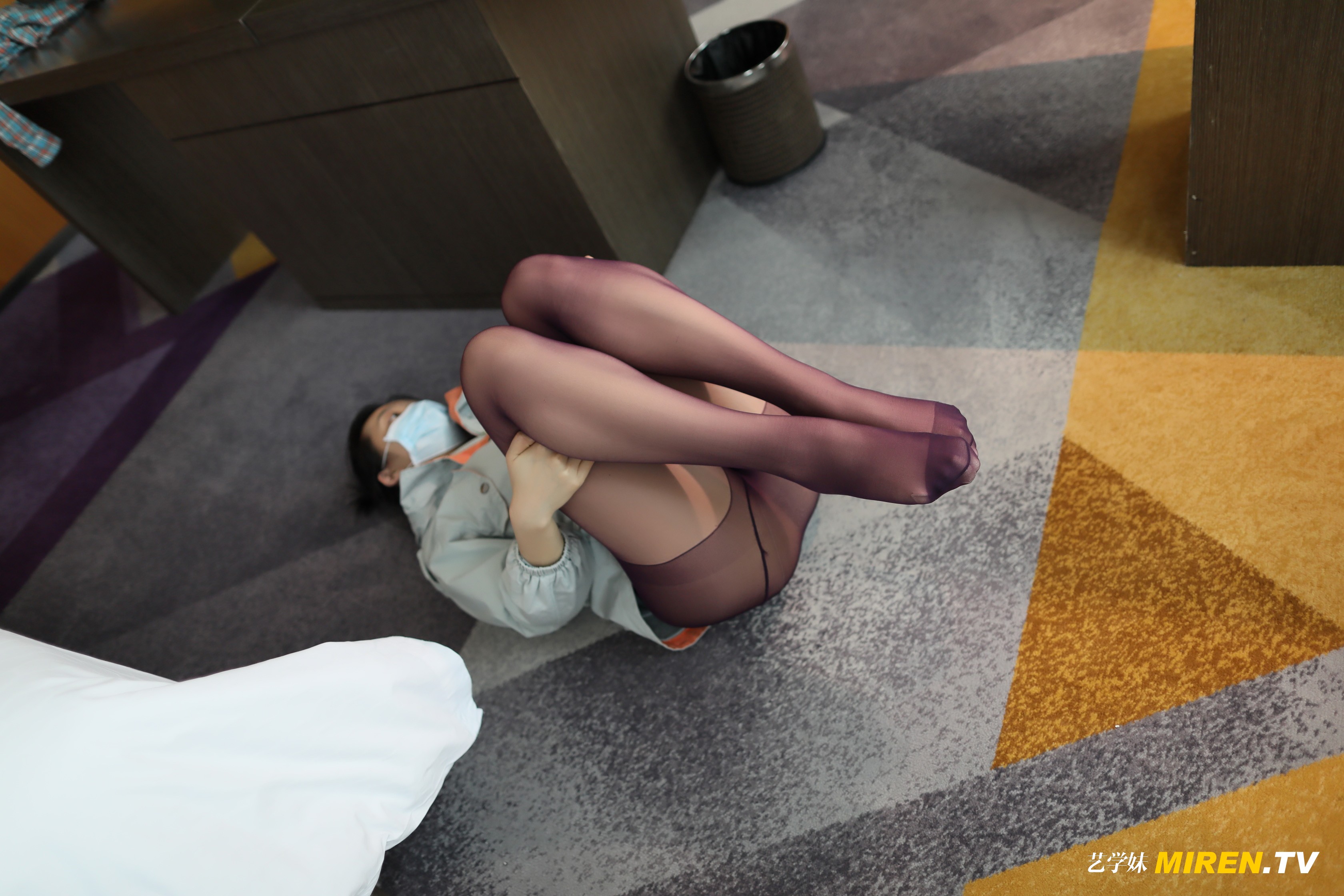 ROSI艺学妹 2020.11.26 NO.0198[90+1P／72MB]_第3集