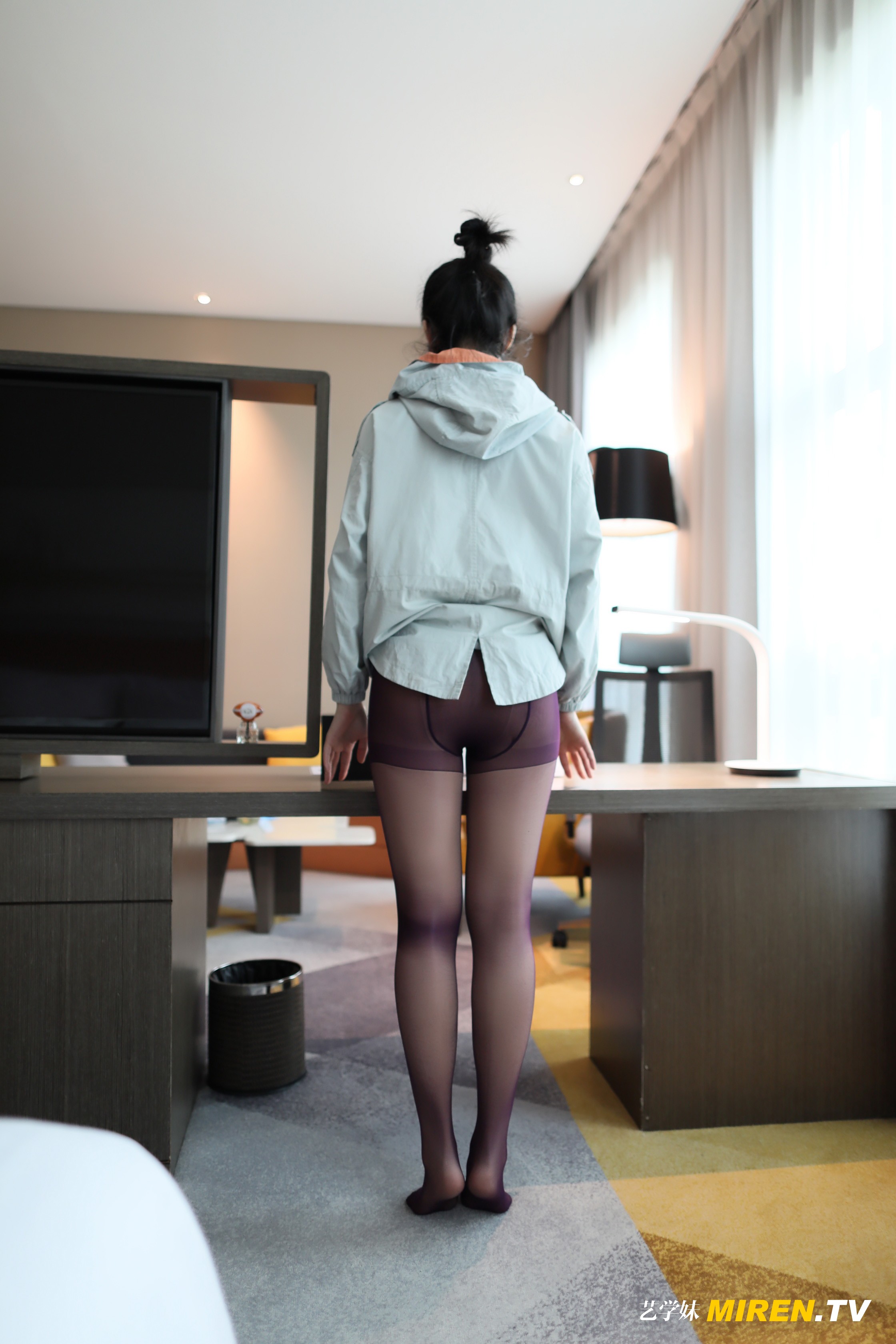 ROSI艺学妹 2020.11.26 NO.0198[90+1P／72MB]_第1集