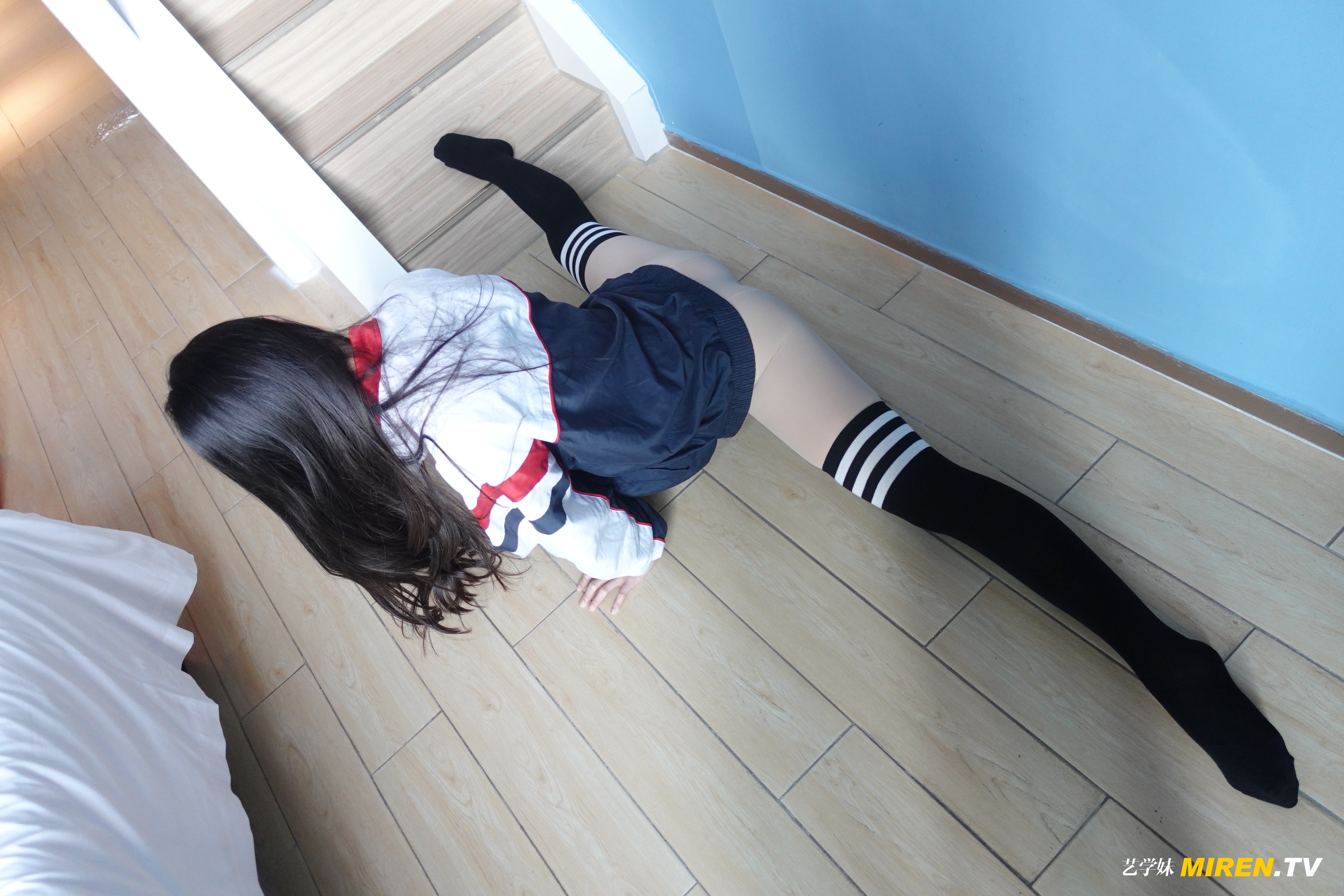 ROSI艺学妹 2020.12.18 NO.0207[50+1P／69.1MB]_第2集
