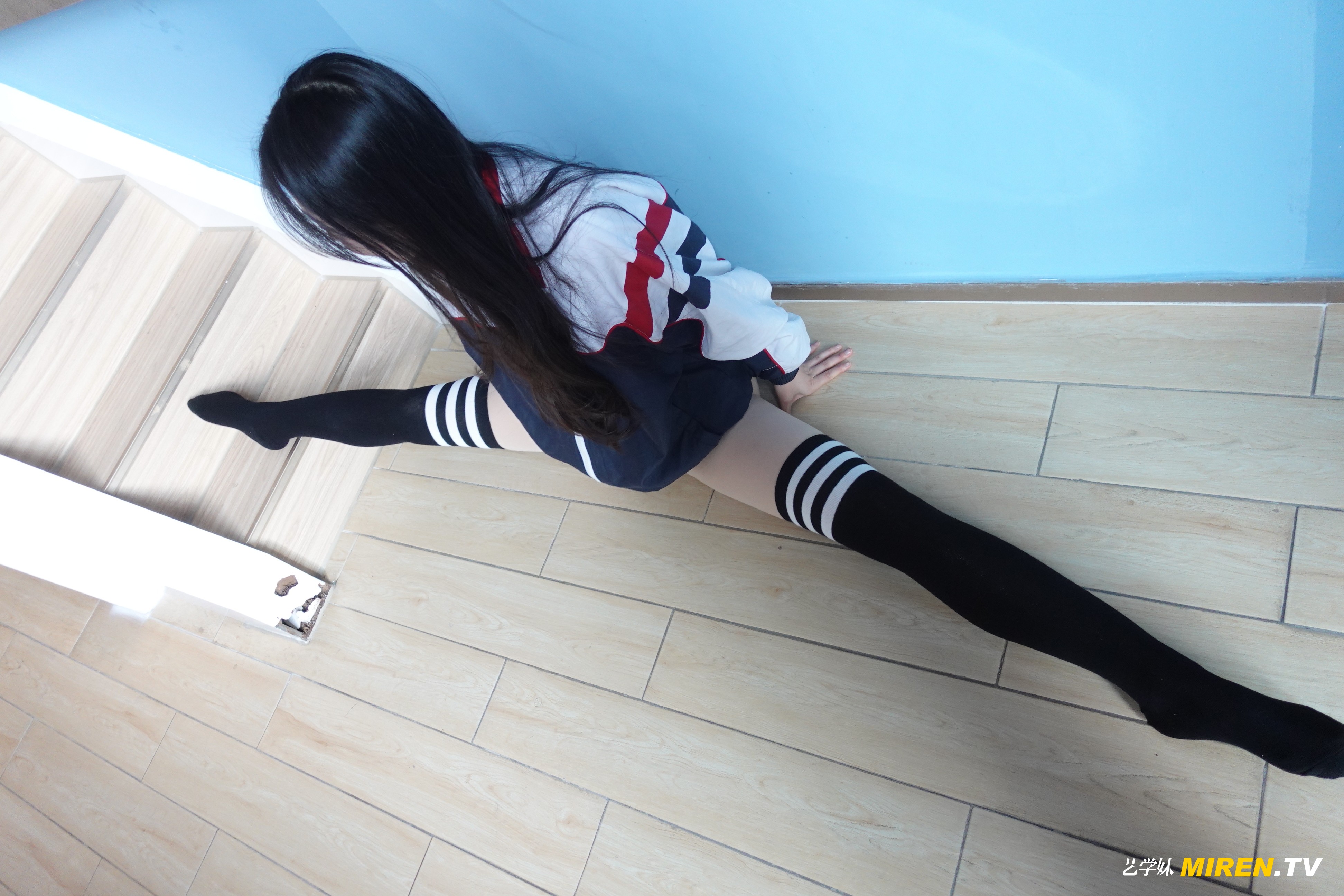 ROSI艺学妹 2020.12.18 NO.0207[50+1P／69.1MB]_第2集