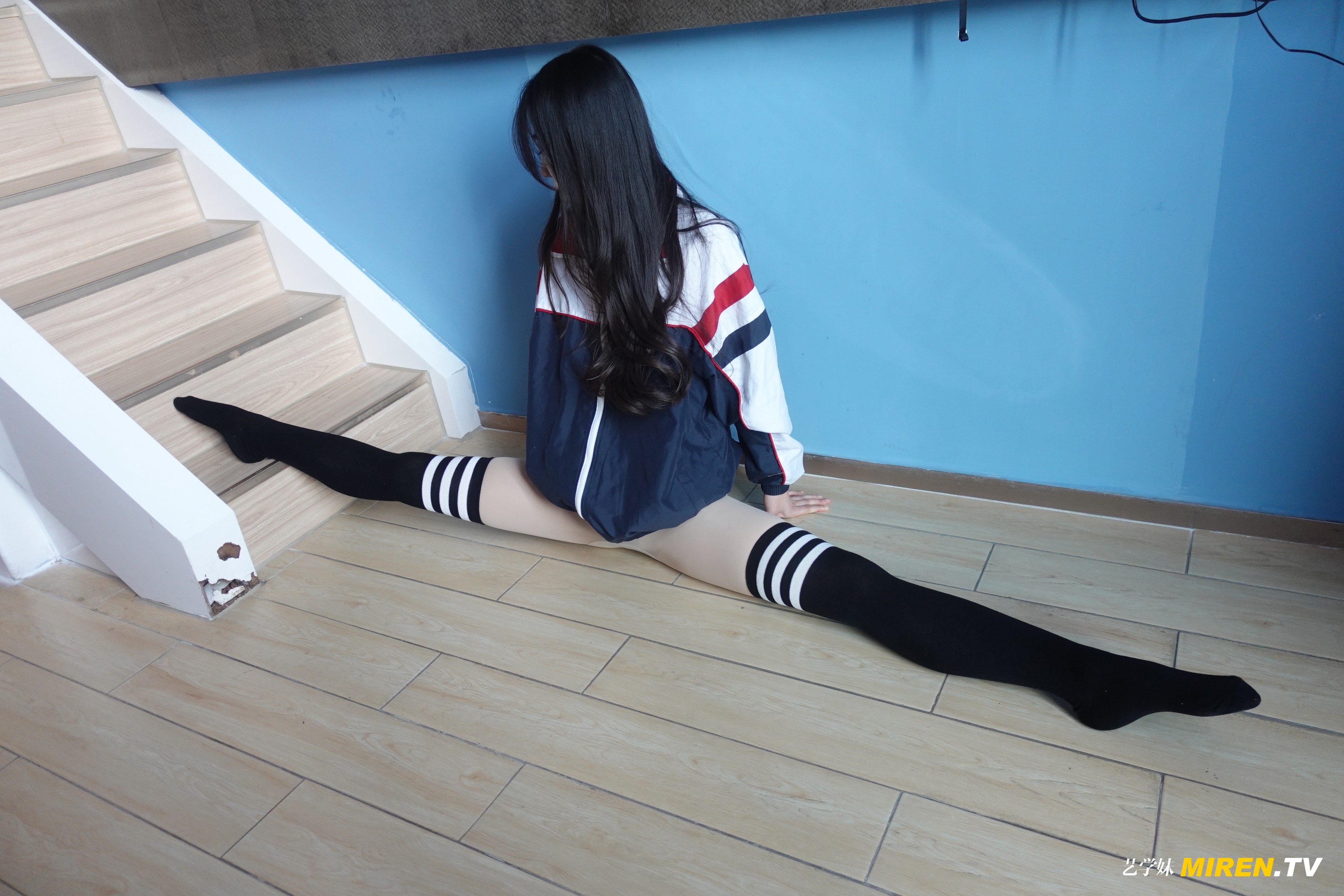 ROSI艺学妹 2020.12.18 NO.0207[50+1P／69.1MB]_第2集