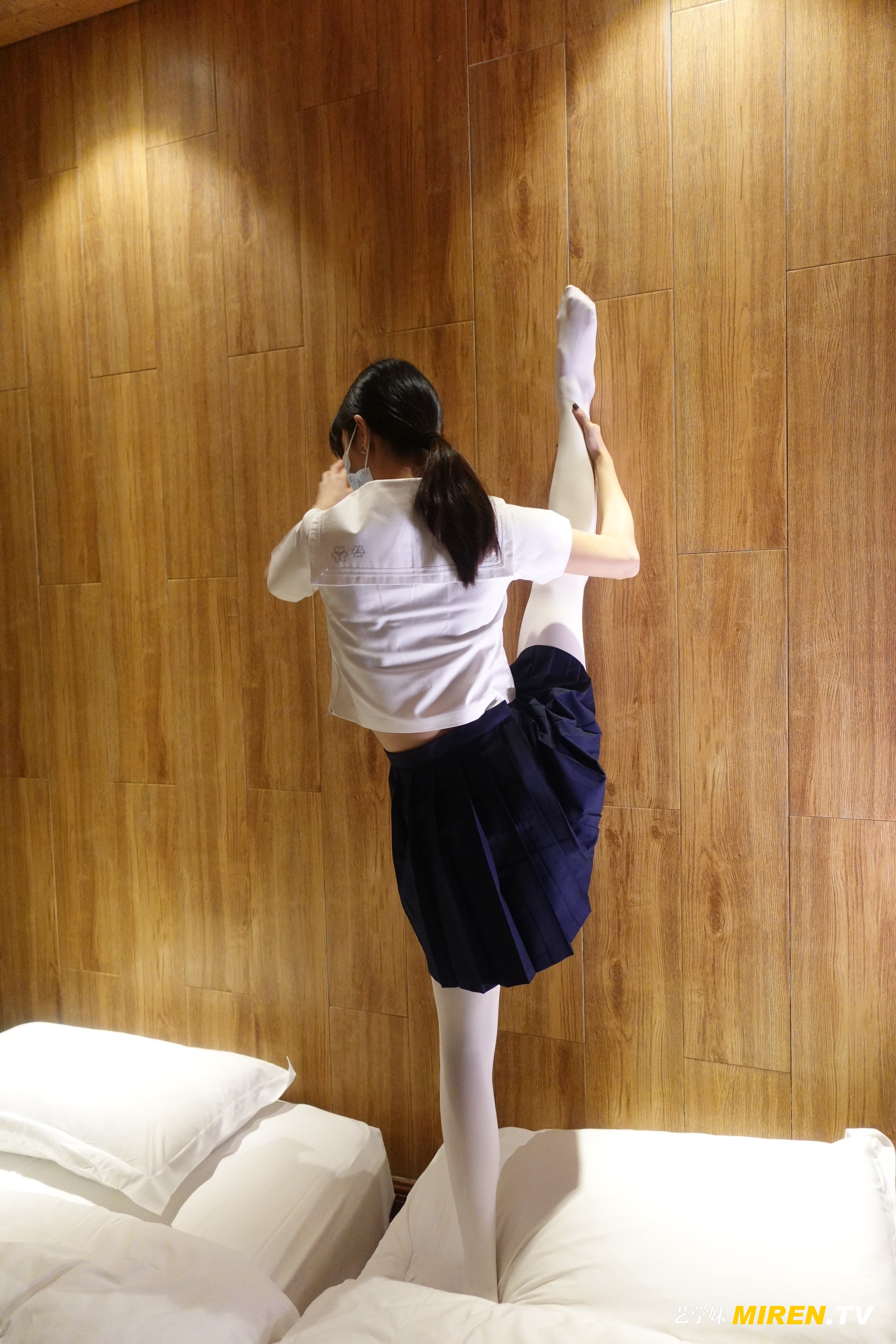 ROSI艺学妹 2021.06.14 NO.0228[47+1P／70.2MB]_第1集