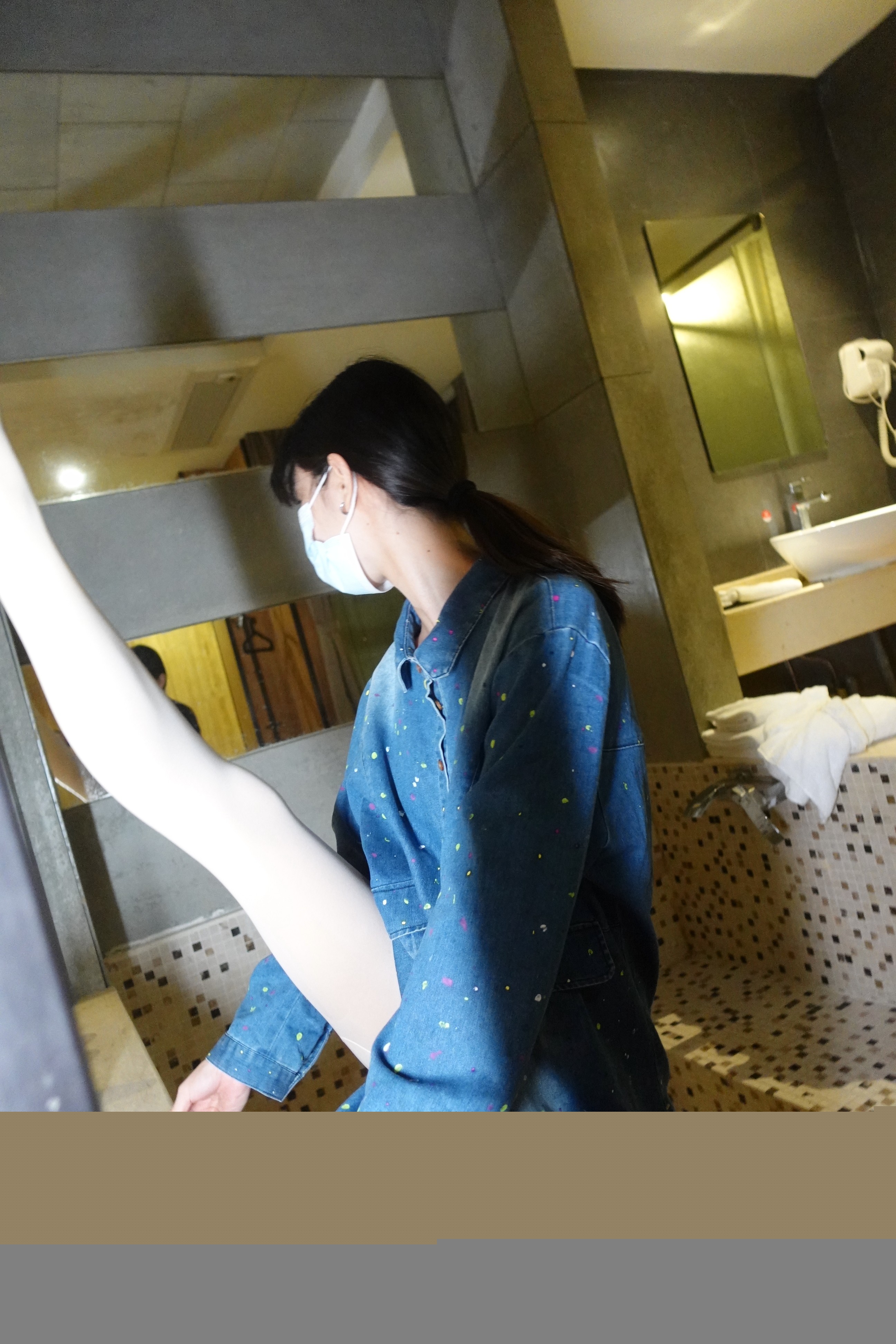 ROSI艺学妹 2021.10.24 NO.239[76P-135.1M]_第3集